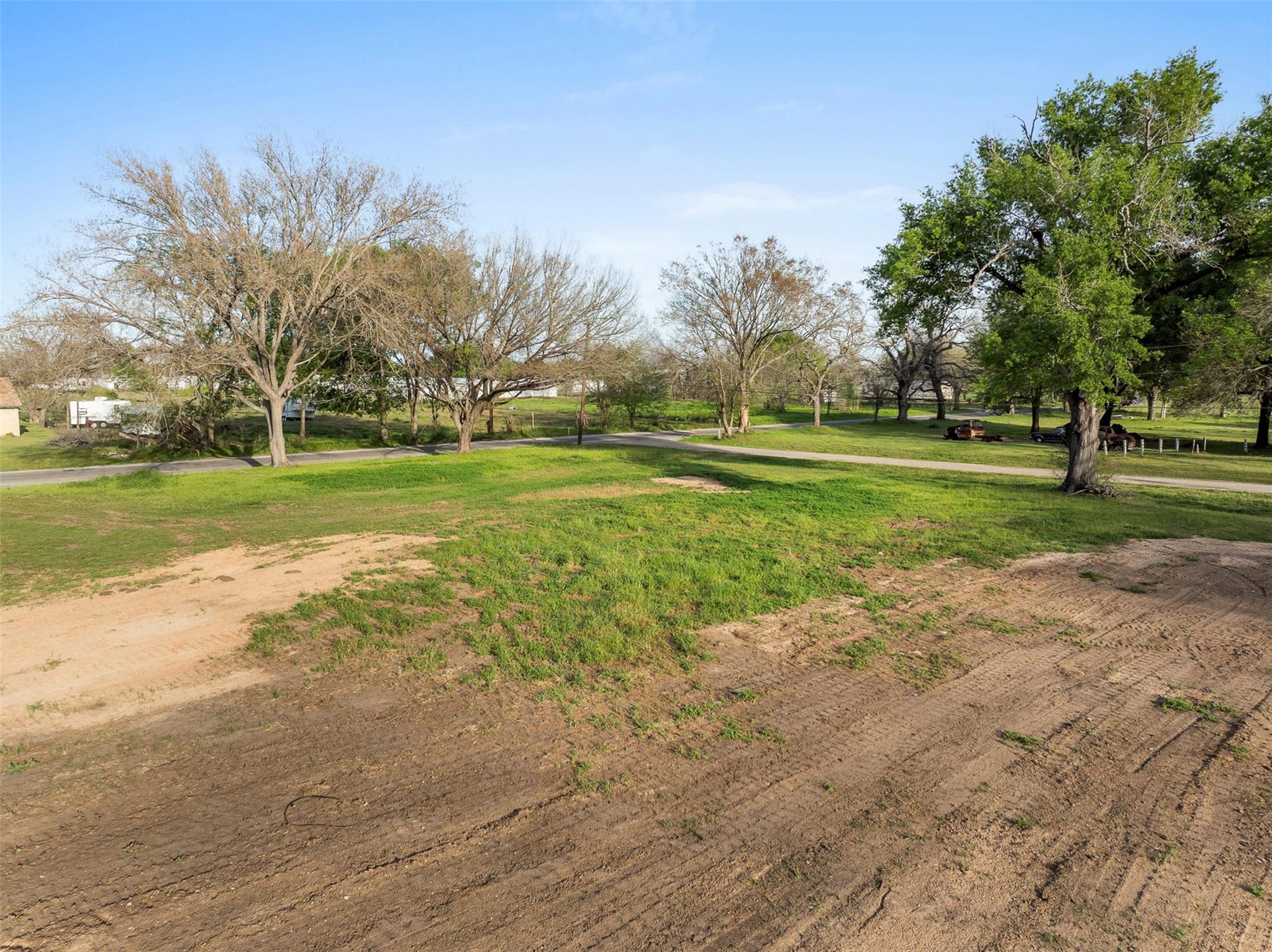 320 Douglas St #2 Property Photo 5