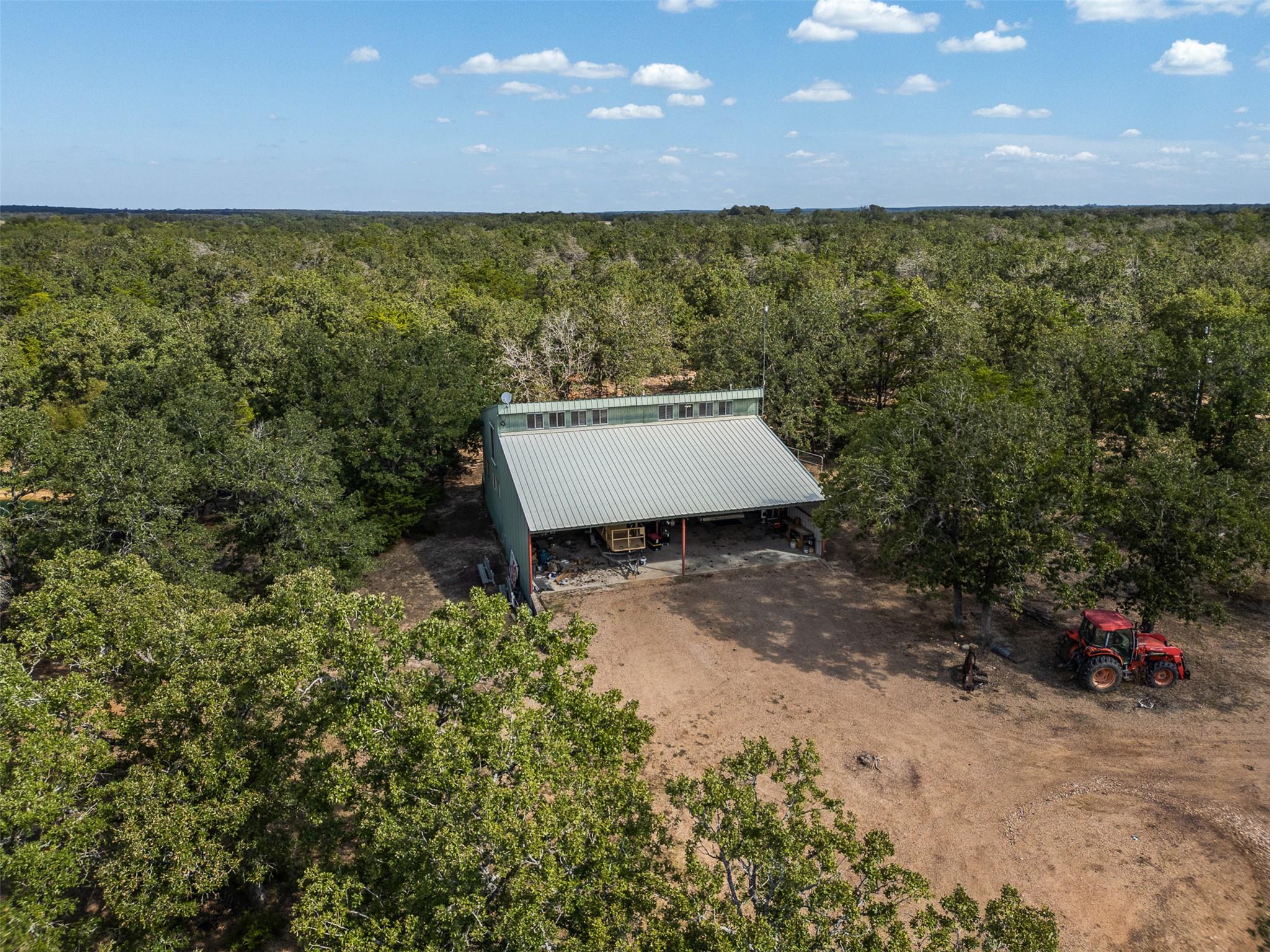 2313 E Us Highway 79 None Property Photo 39