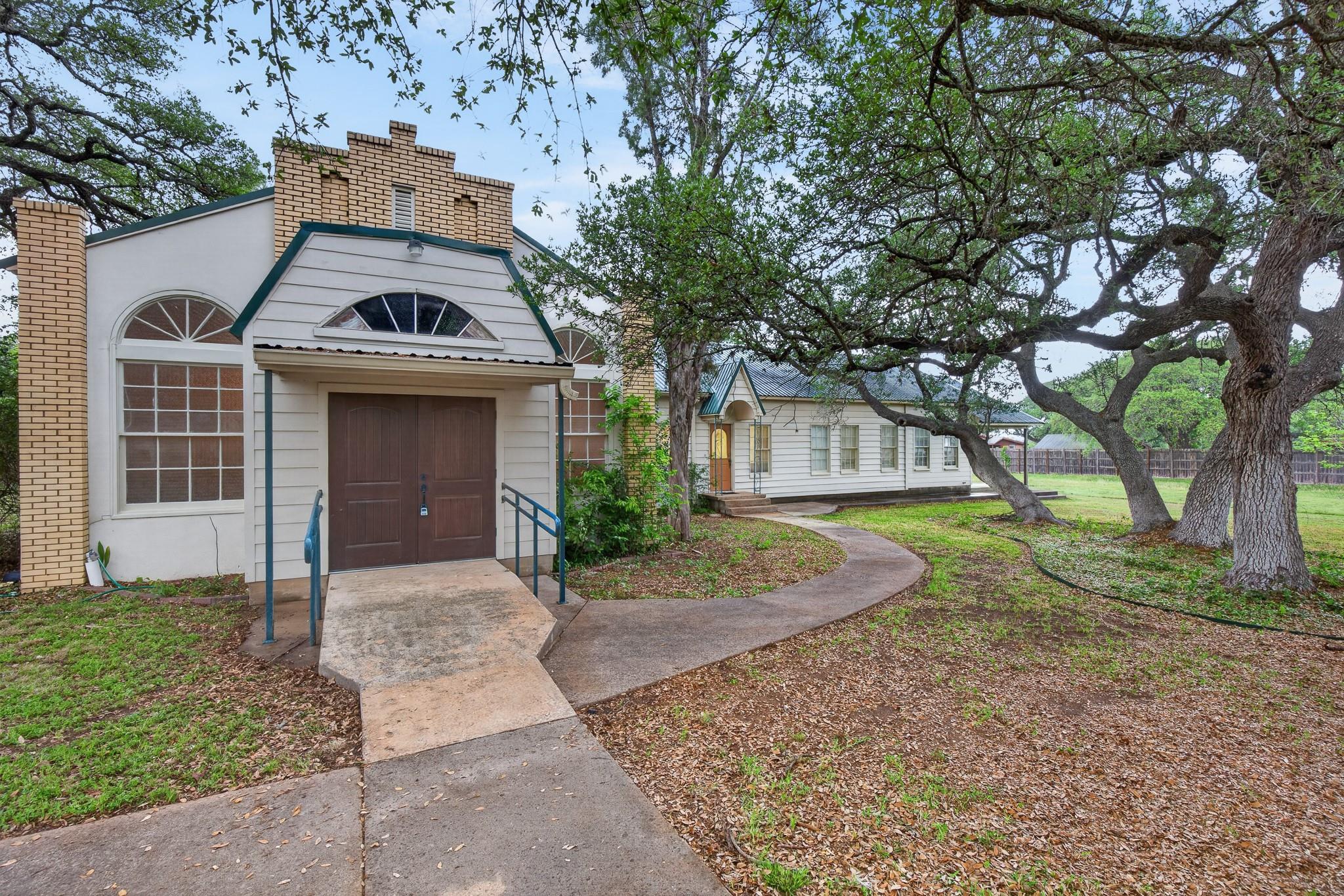 410 N West None Property Photo 1