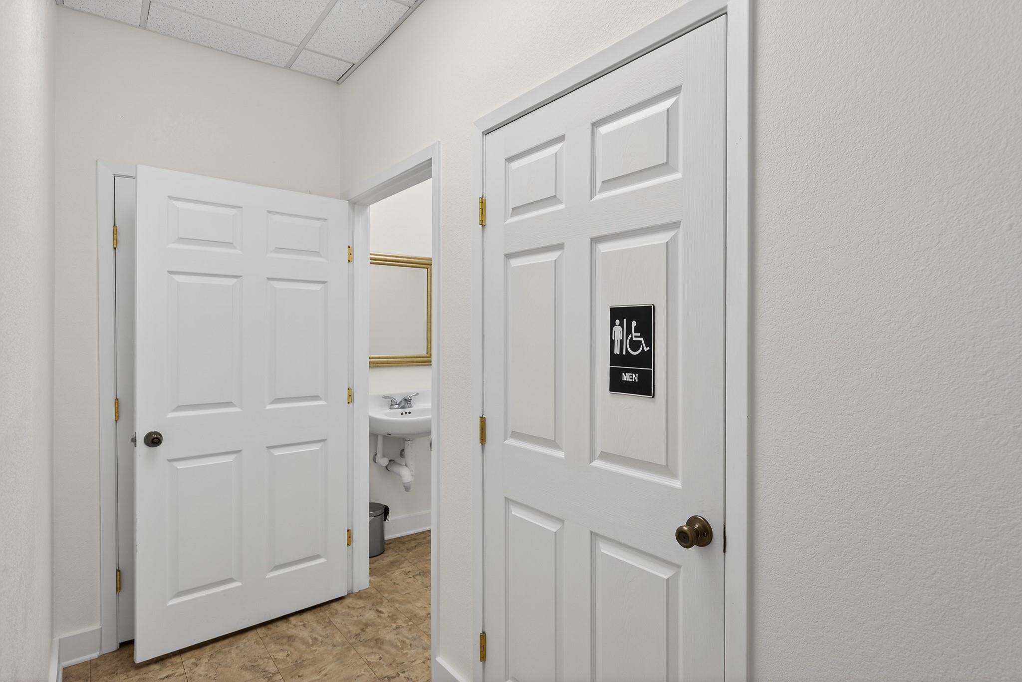 410 N West None Property Photo 17
