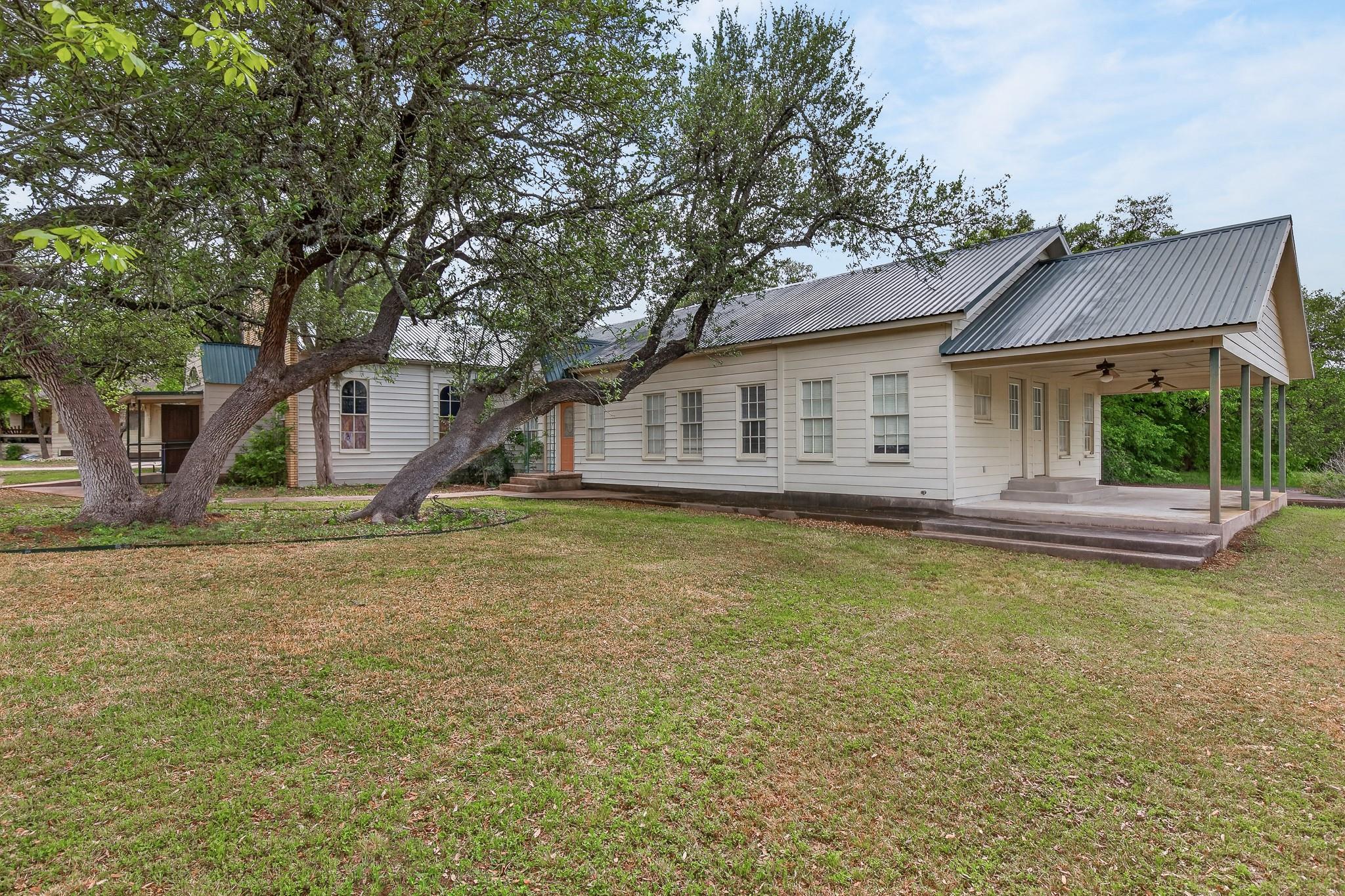 410 N West None Property Photo 23