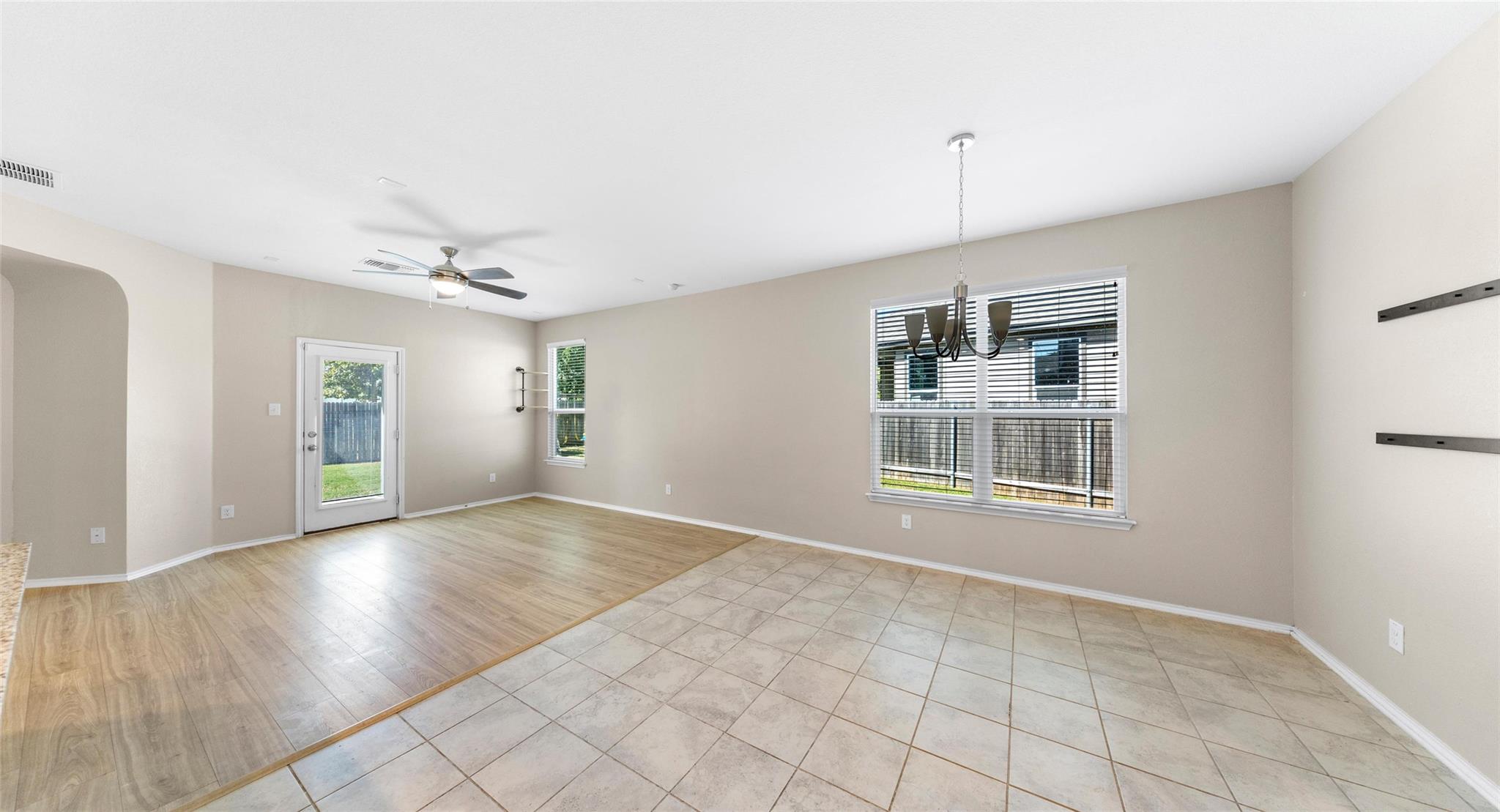 201 Bougainvillea Loop Property Photo 5