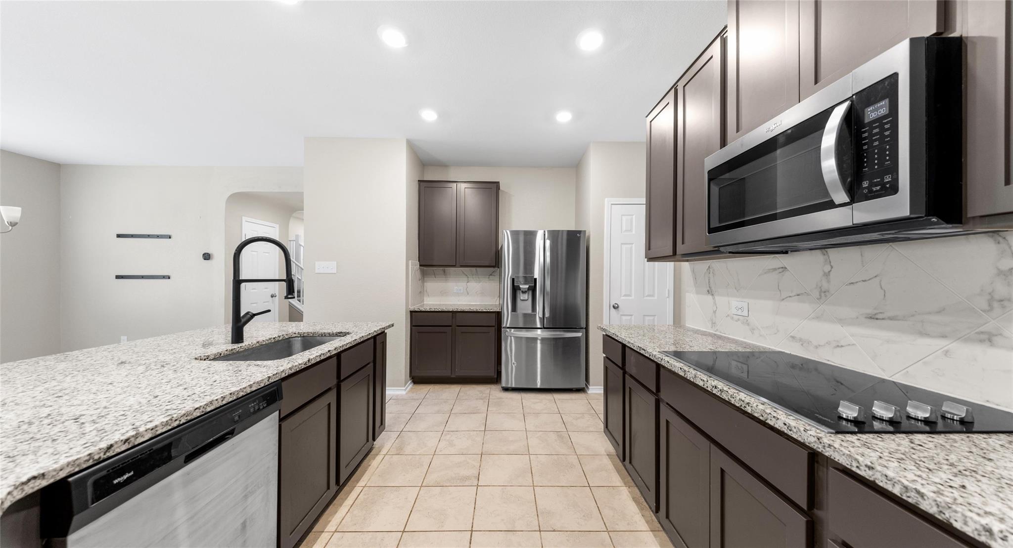 201 Bougainvillea Loop Property Photo 9