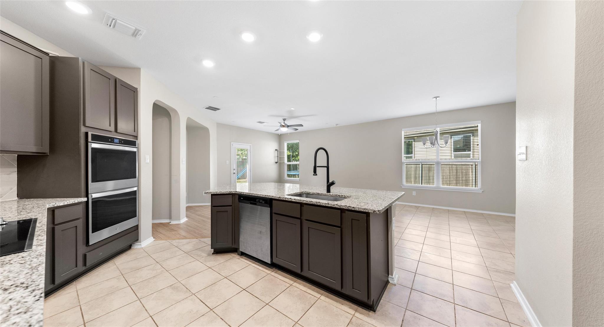 201 Bougainvillea Loop Property Photo 10