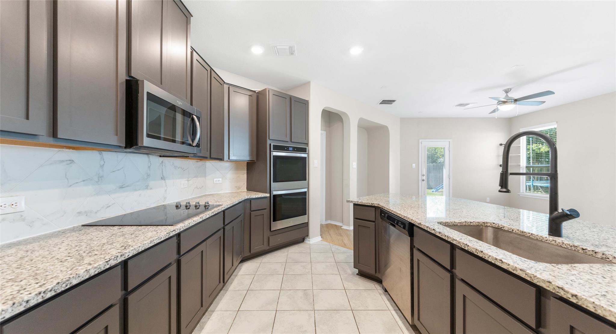 201 Bougainvillea Loop Property Photo 12
