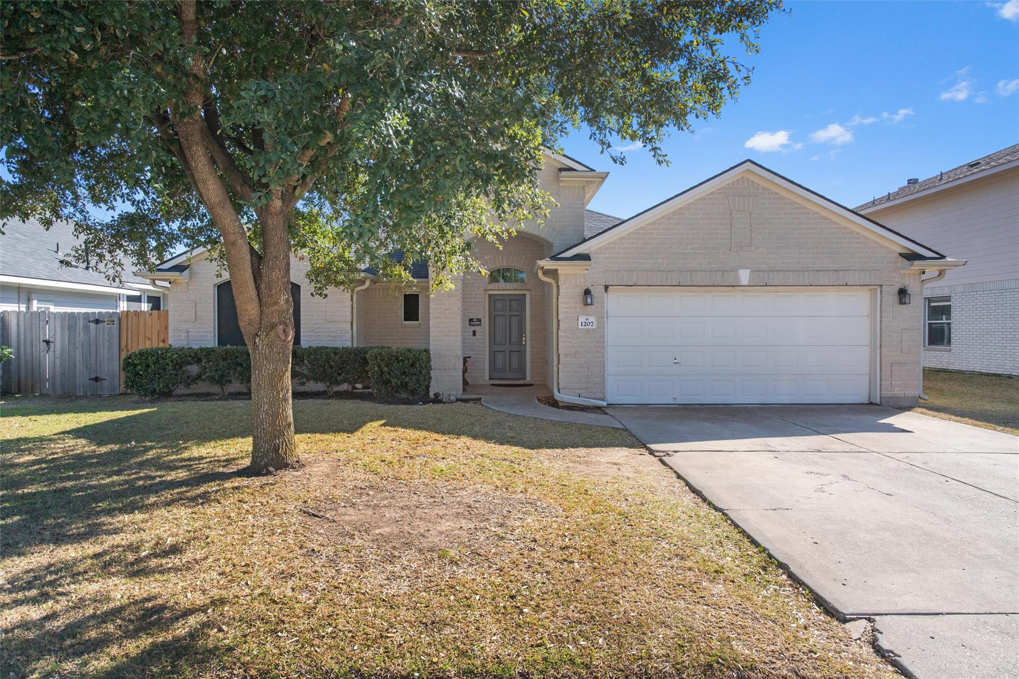 1207 Utopia Ln Property Photo