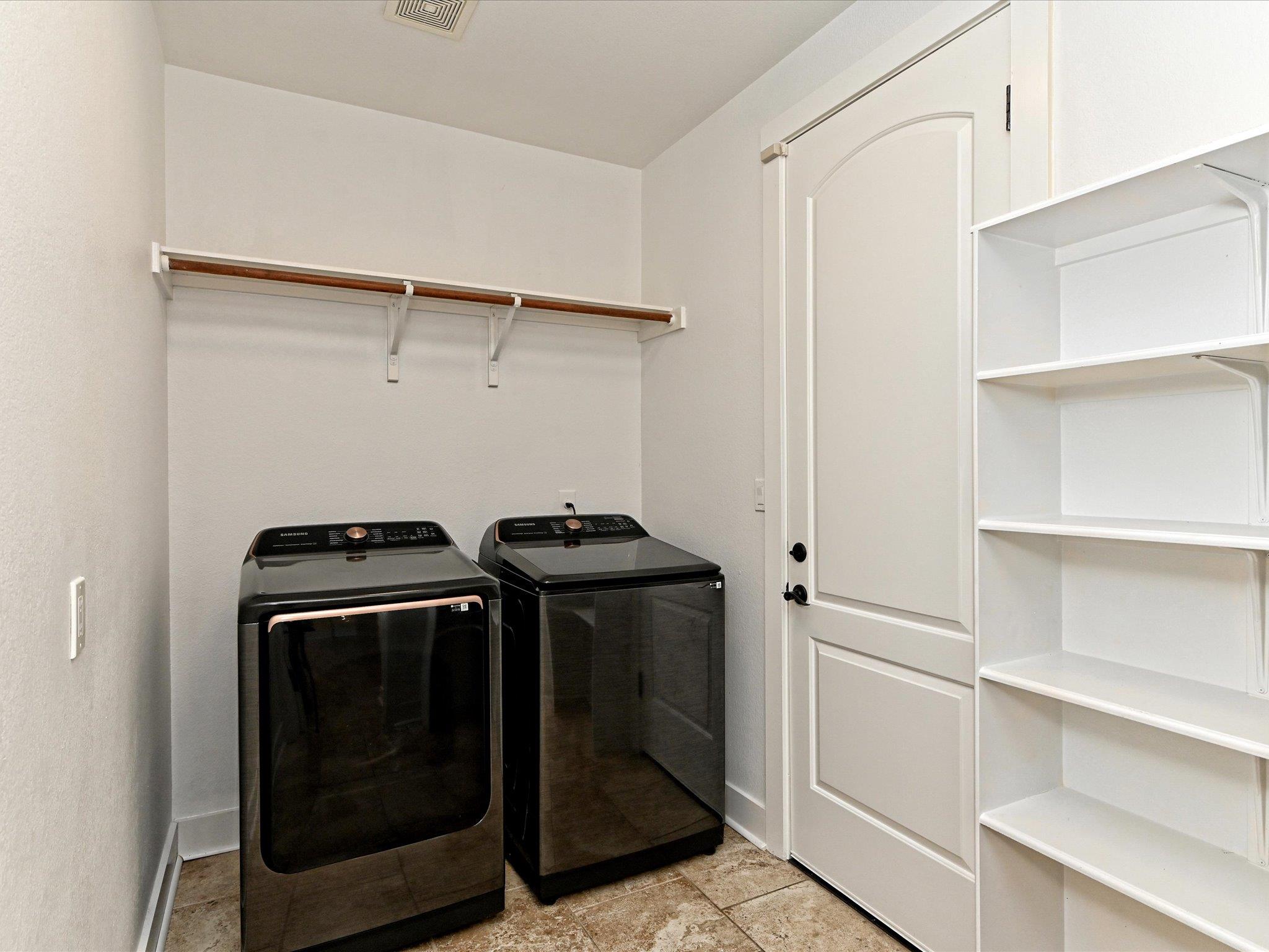15208 Bowling Ln Property Photo 16