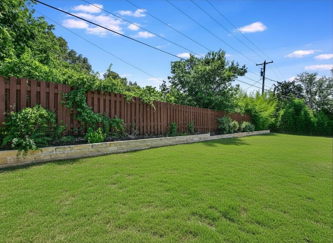 15208 Bowling Ln Property Photo 17