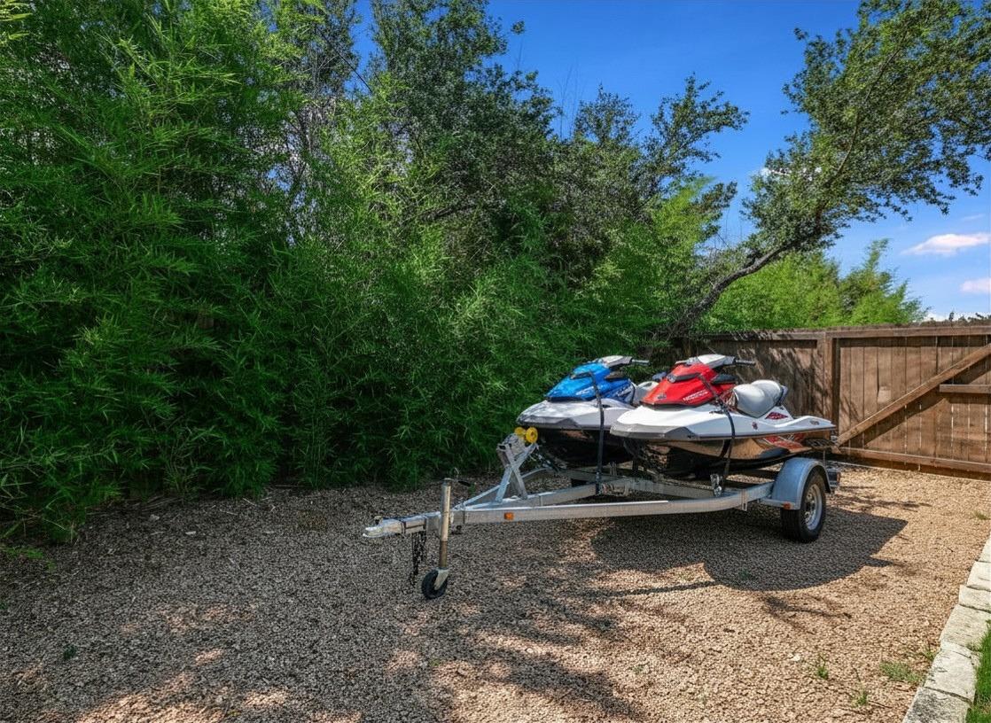 15208 Bowling Ln Property Photo 18