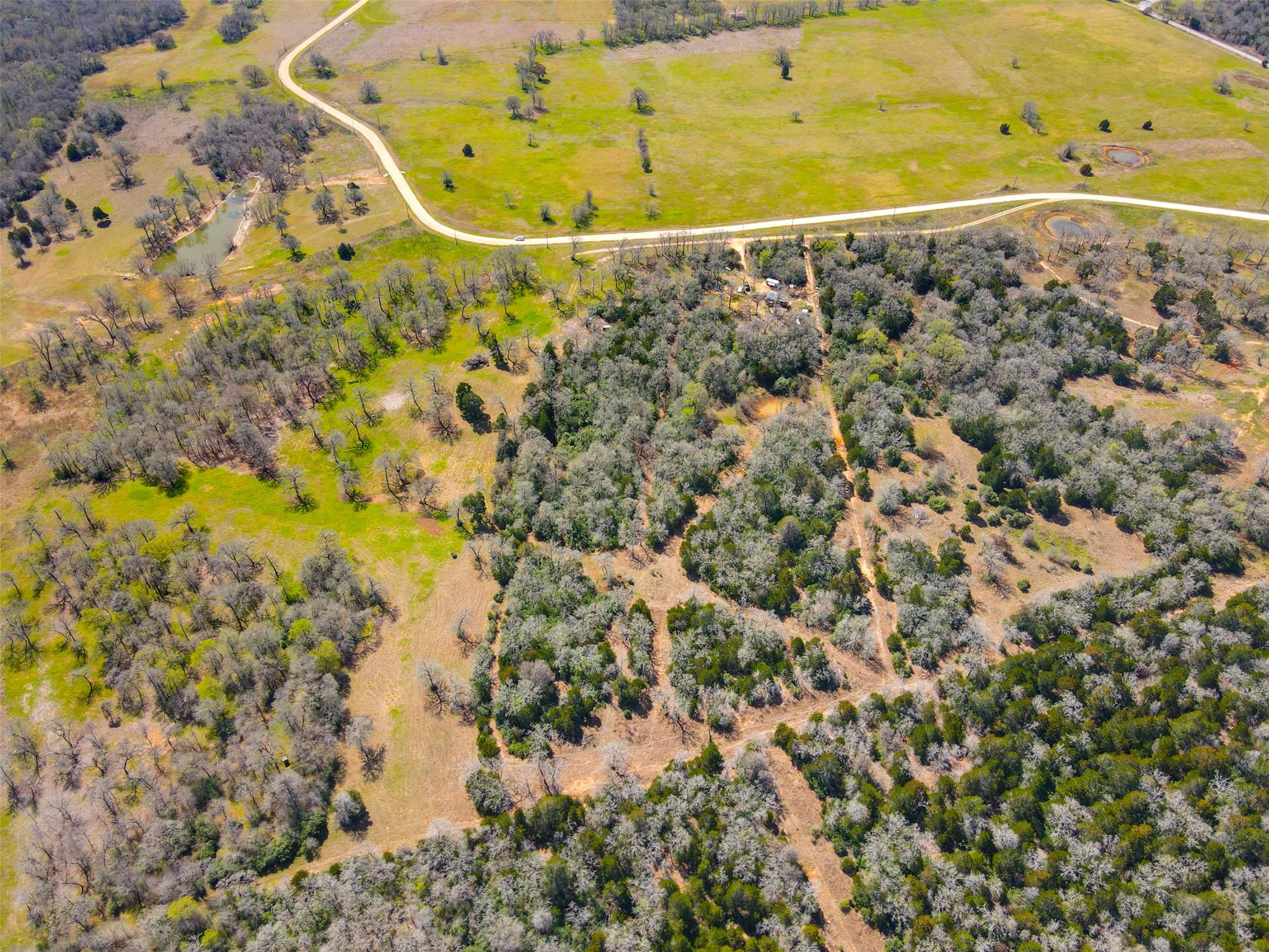 1073 Creekside Ln Property Photo 21