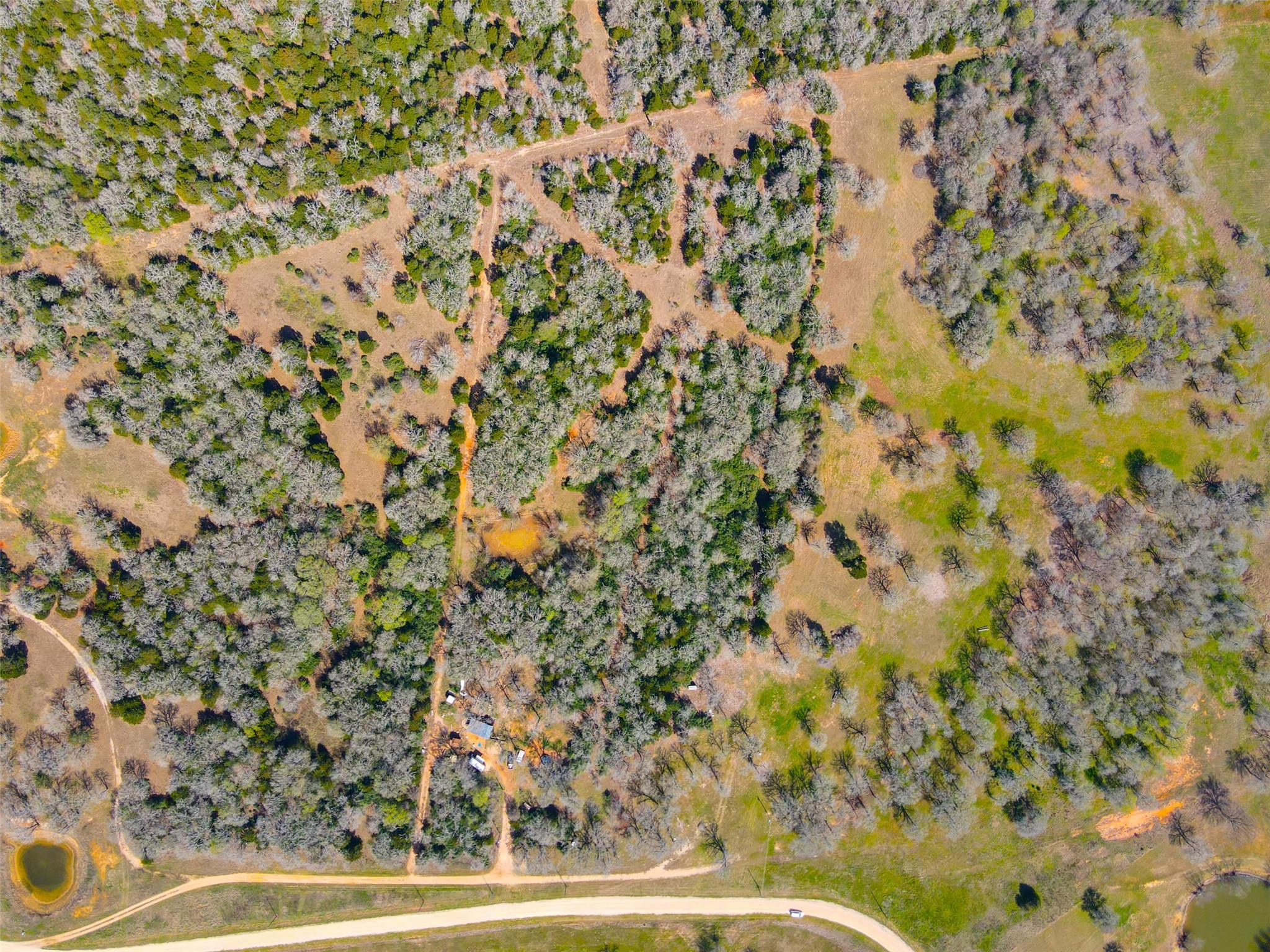 1073 Creekside Ln Property Photo 22