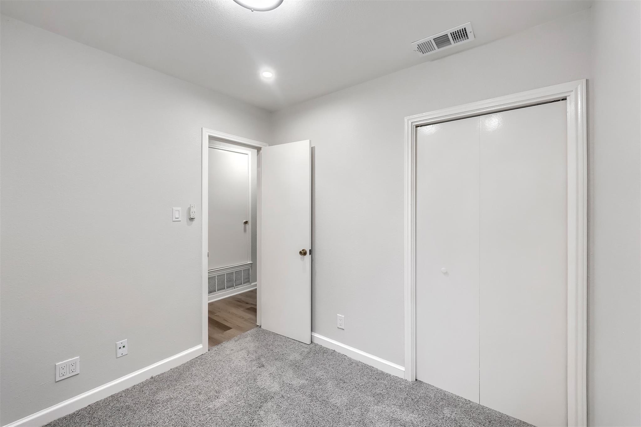 1599640 Property Photo 20