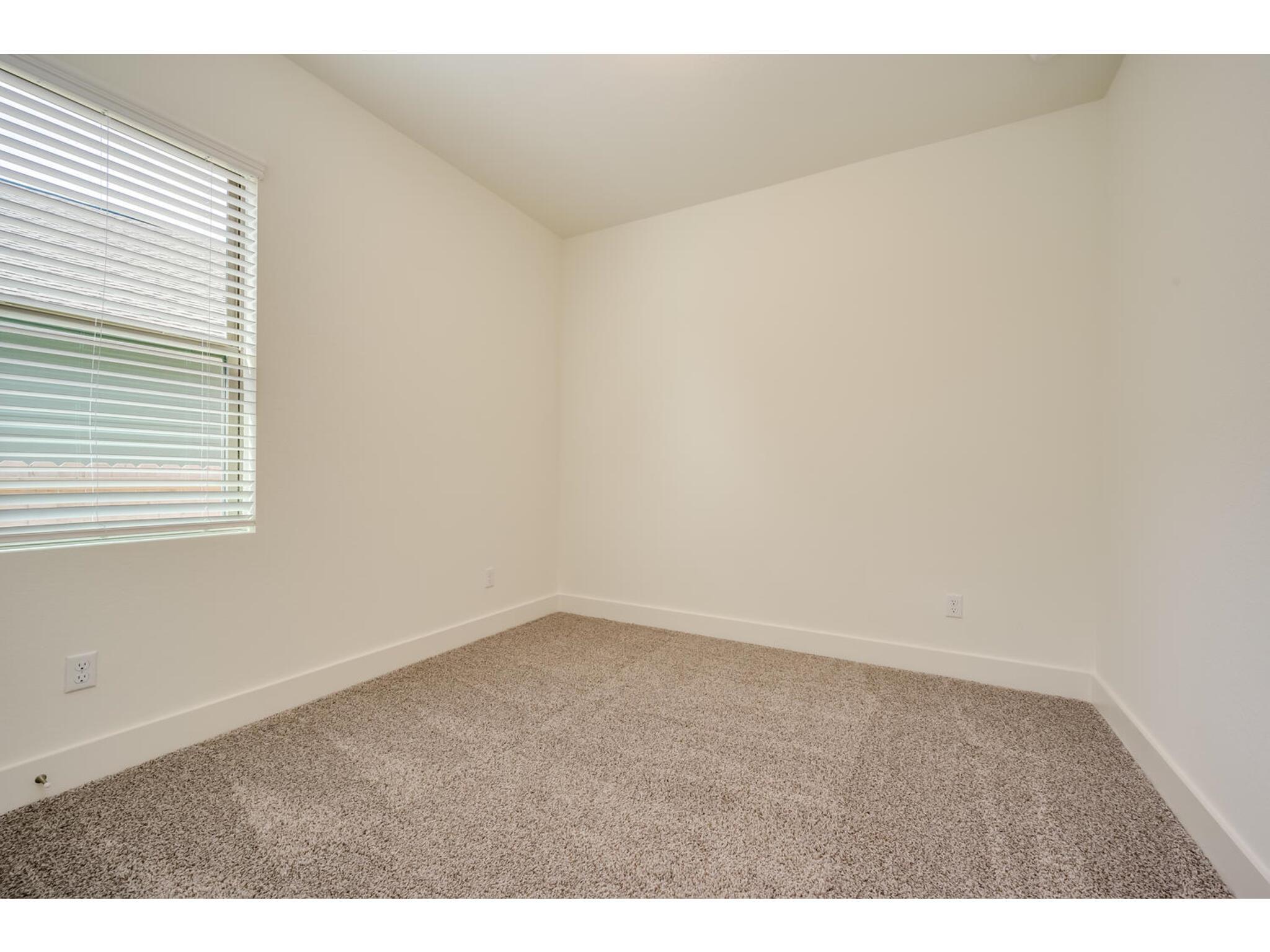2229 Upchurch St Property Photo 10