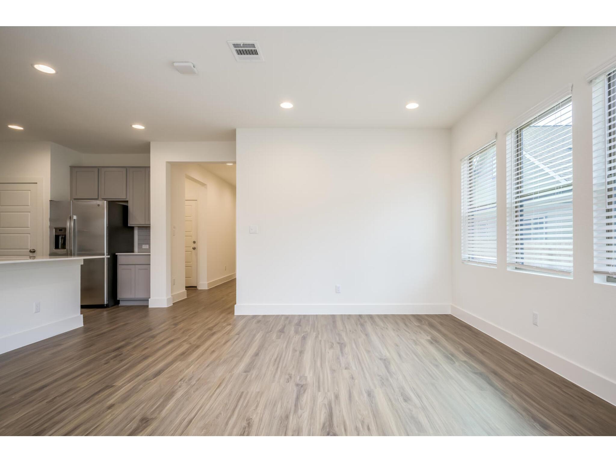 2229 Upchurch St Property Photo 13
