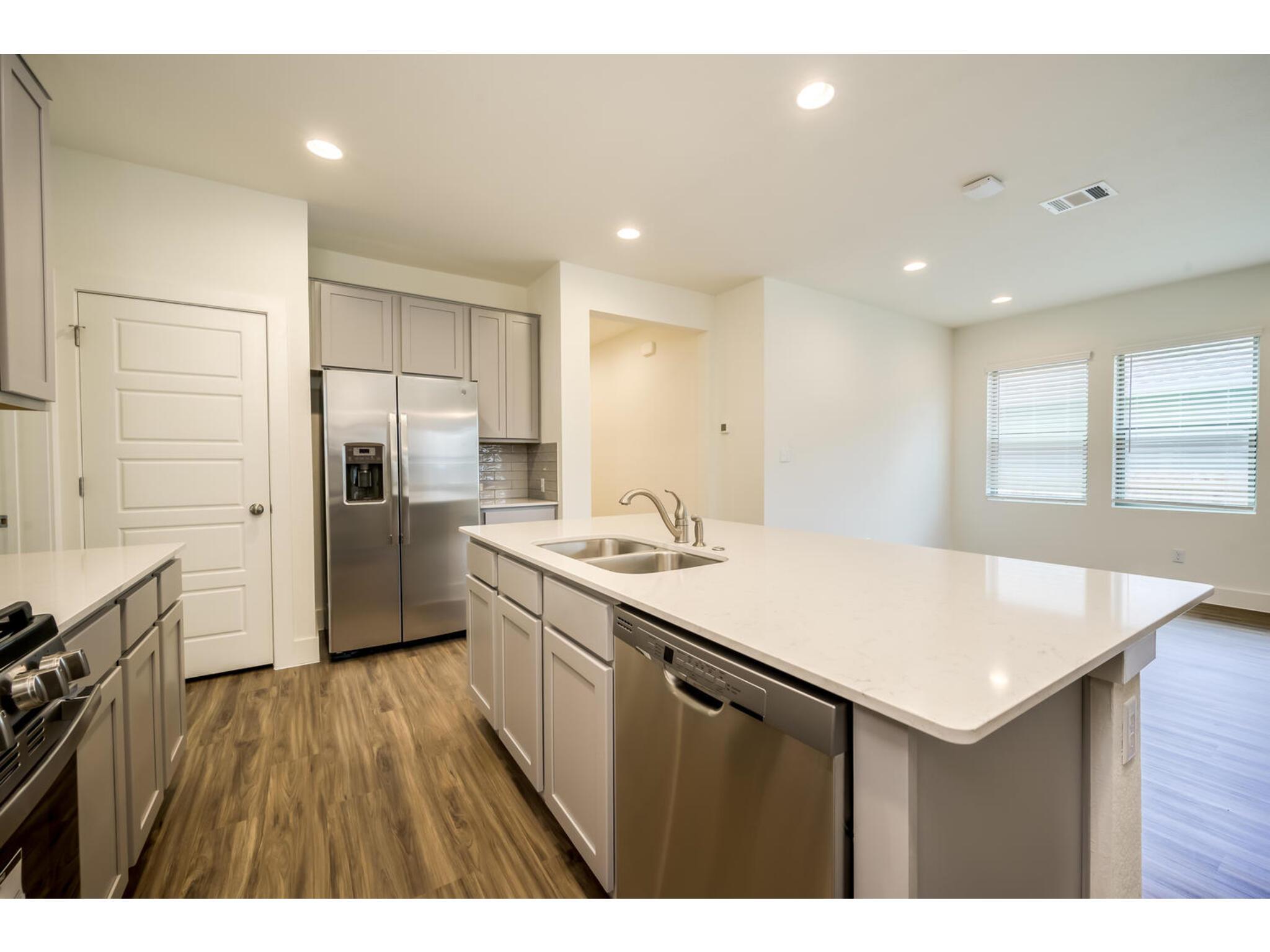 2229 Upchurch St Property Photo 18