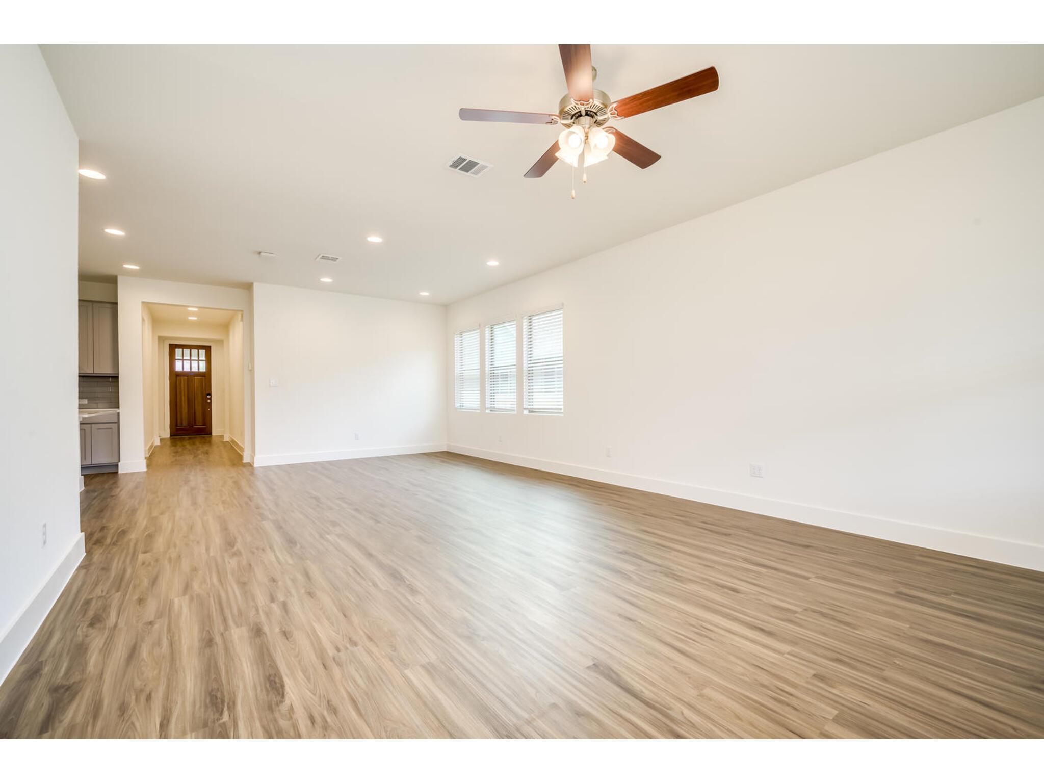 2229 Upchurch St Property Photo 22