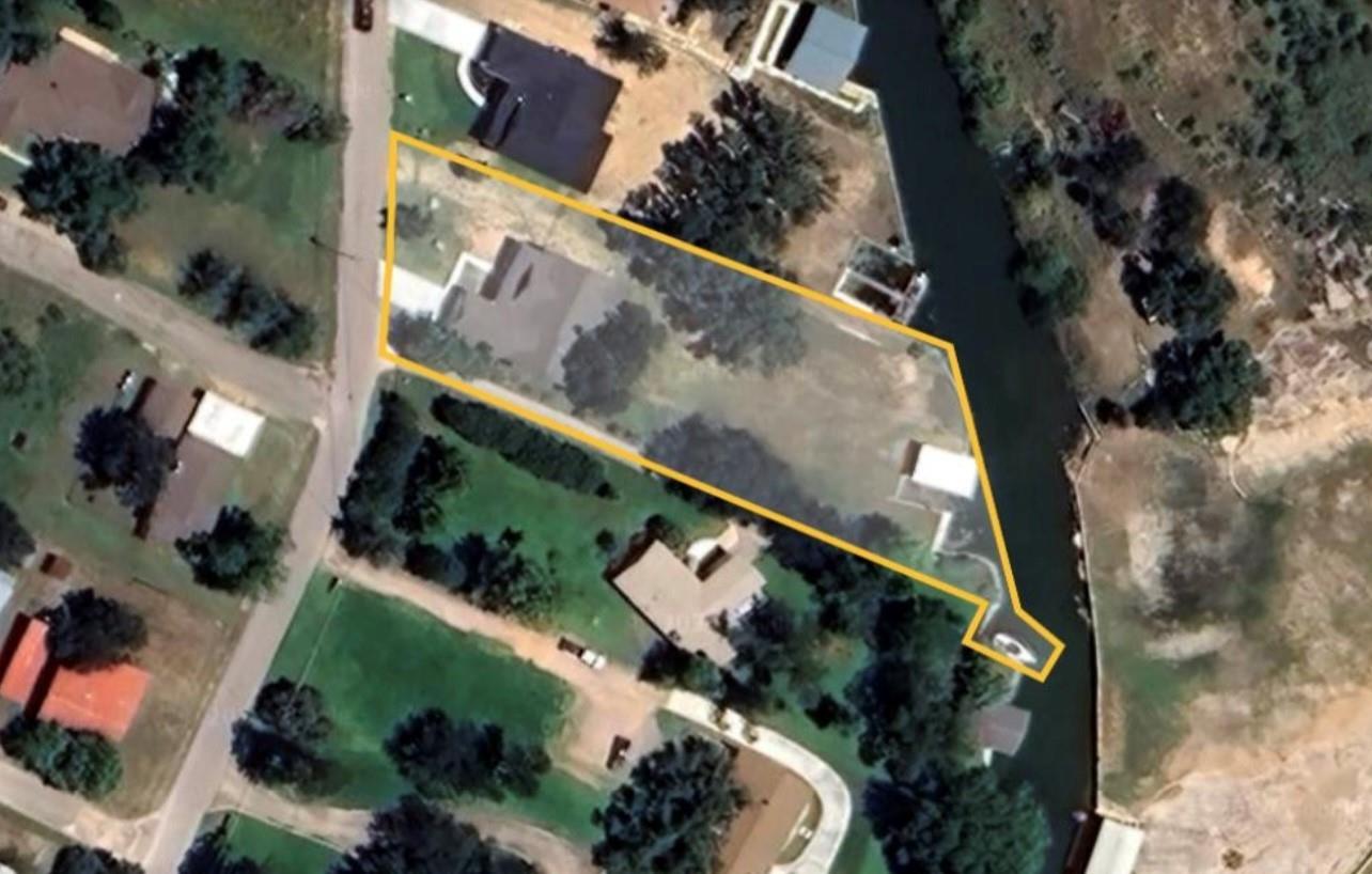 1001 Belaire Dr Property Photo 35