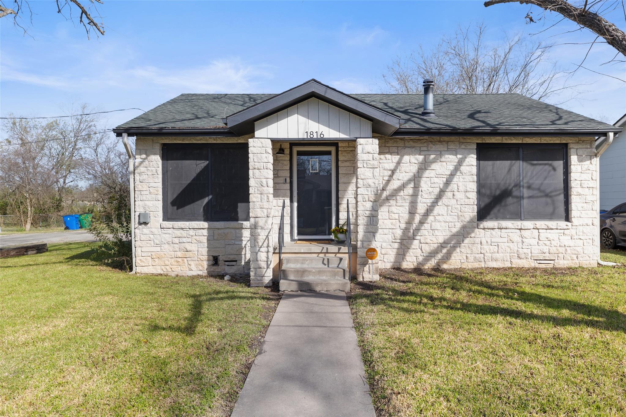 1816 Eckhardt St Property Photo