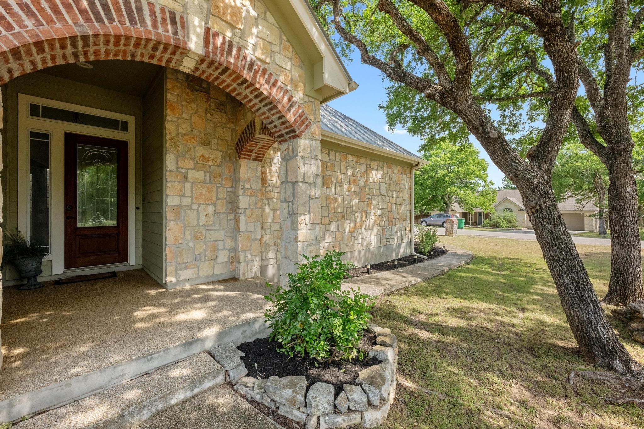 246 Whispering Valley Dr Property Photo
