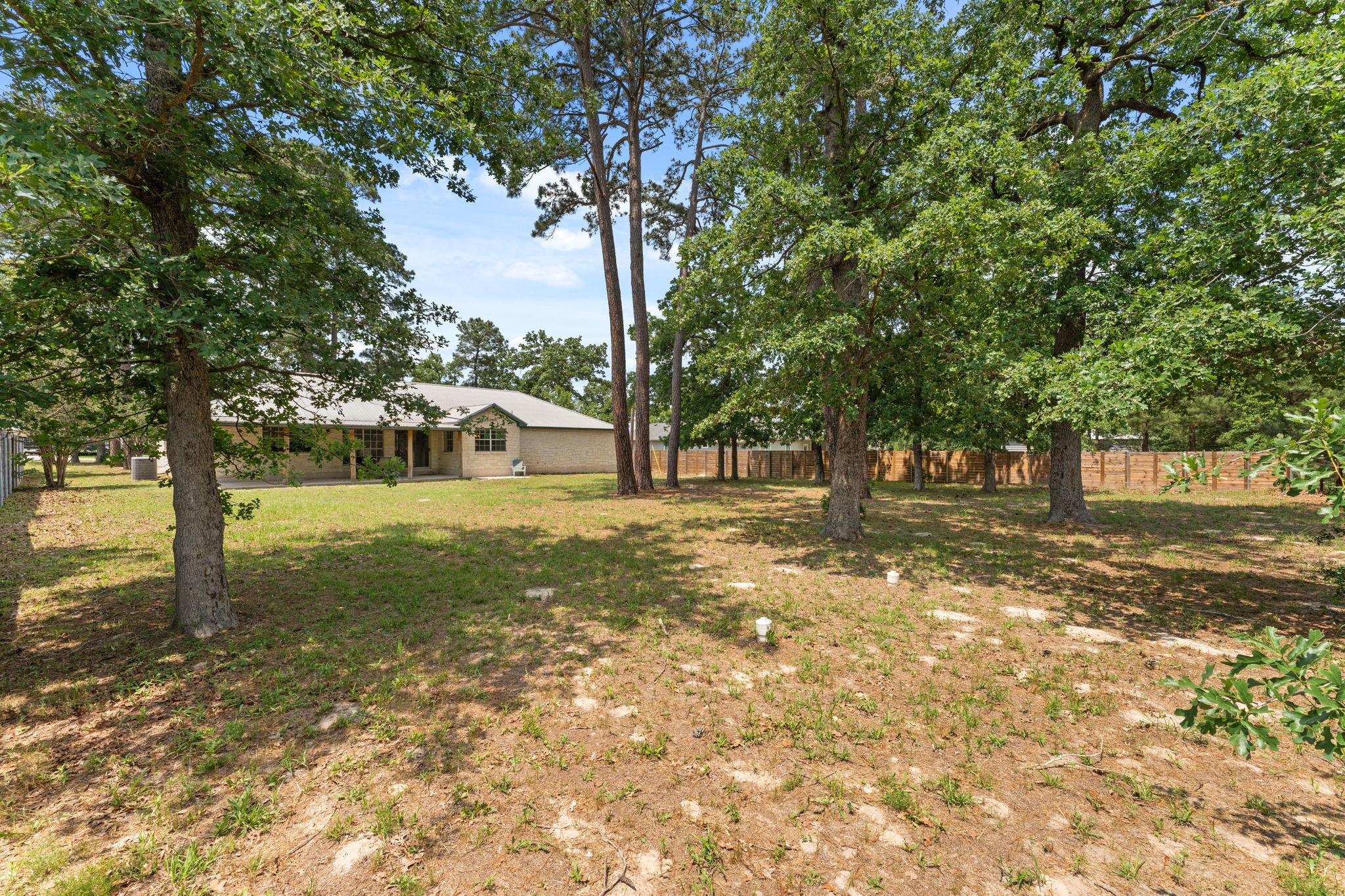 163 CARDINAL Loop Property Photo 1