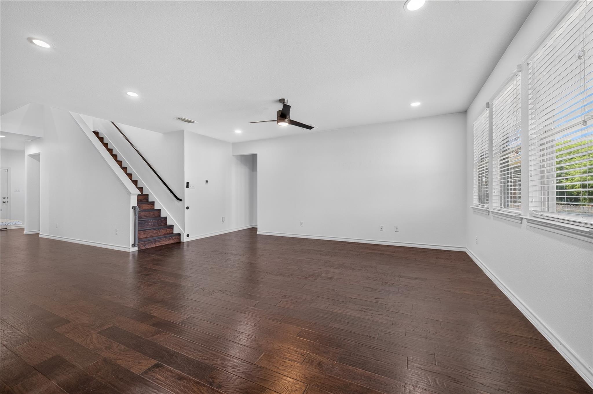 7634 Leonardo Dr Property Photo 3