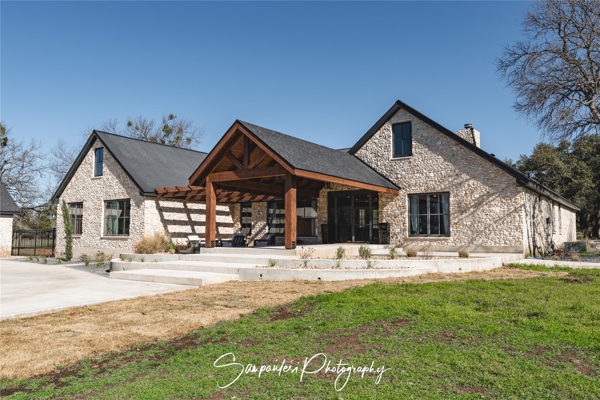 1000 Lightning Ranch Rd Property Photo