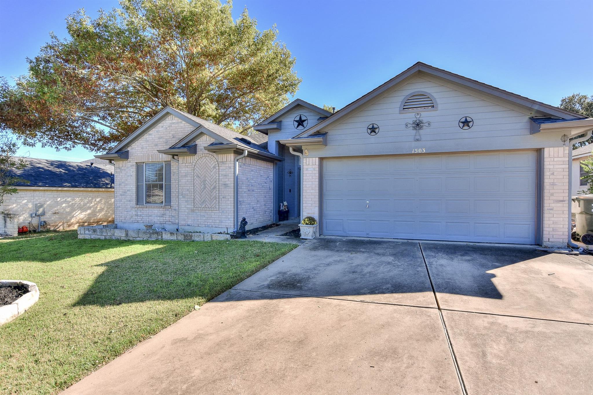 1503 Barcus Dr Property Photo 4