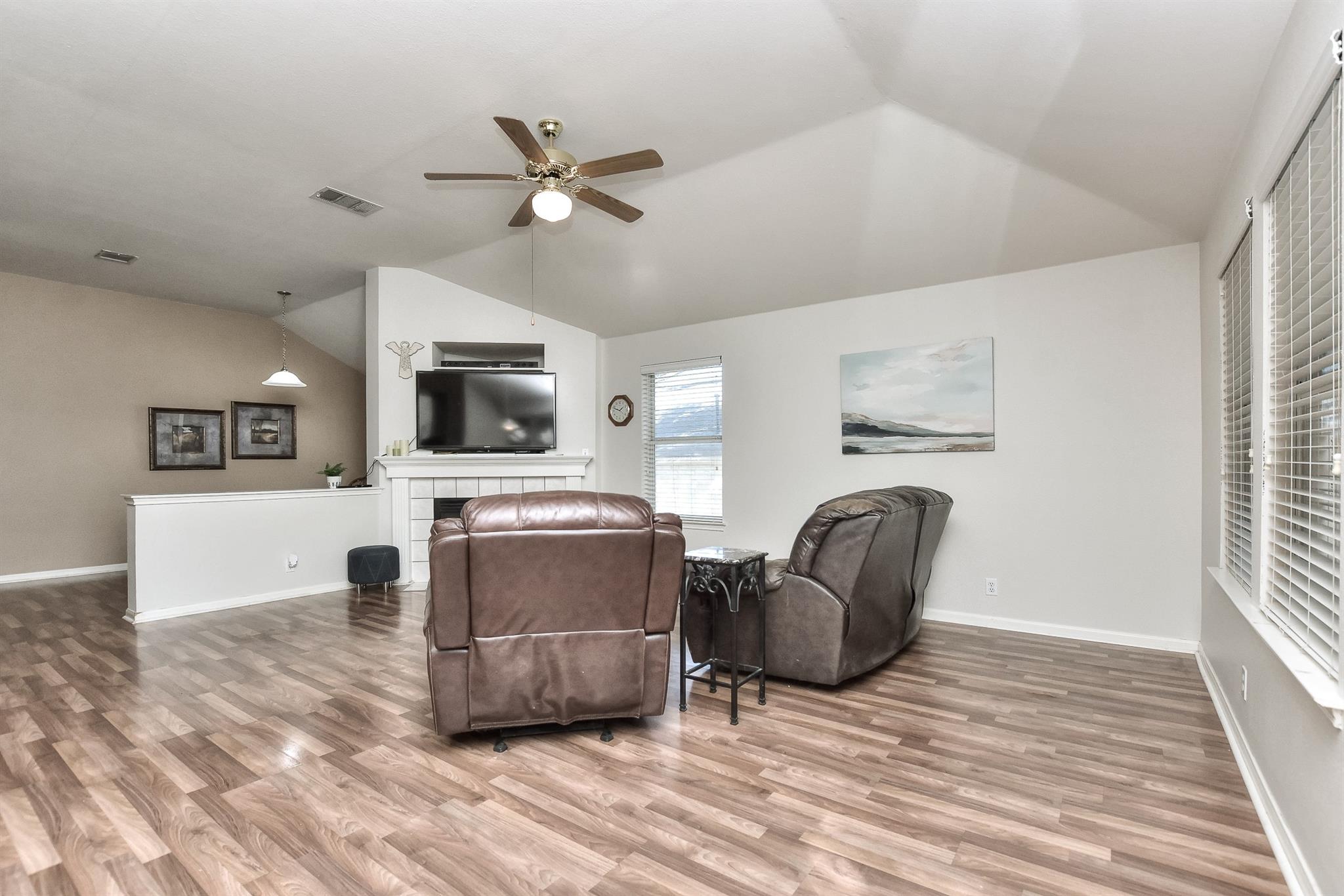 1503 Barcus Dr Property Photo 10