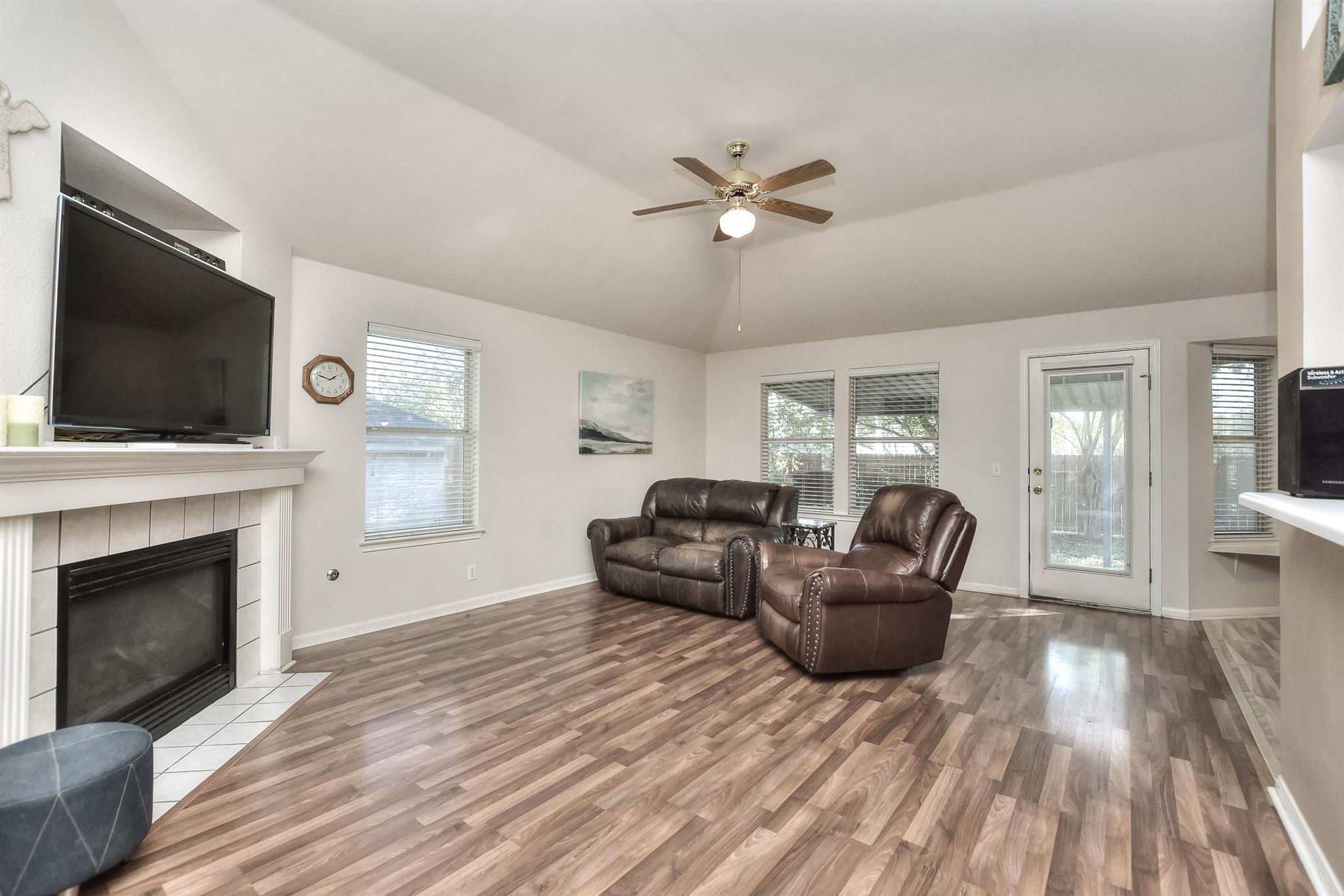 1503 Barcus Dr Property Photo 11