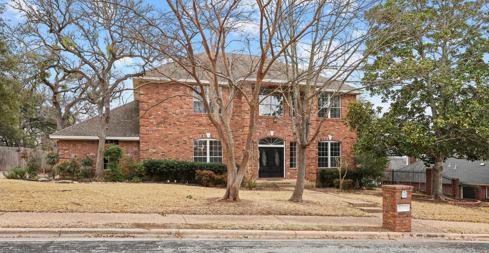 10107 Glencarrie Ln Property Photo