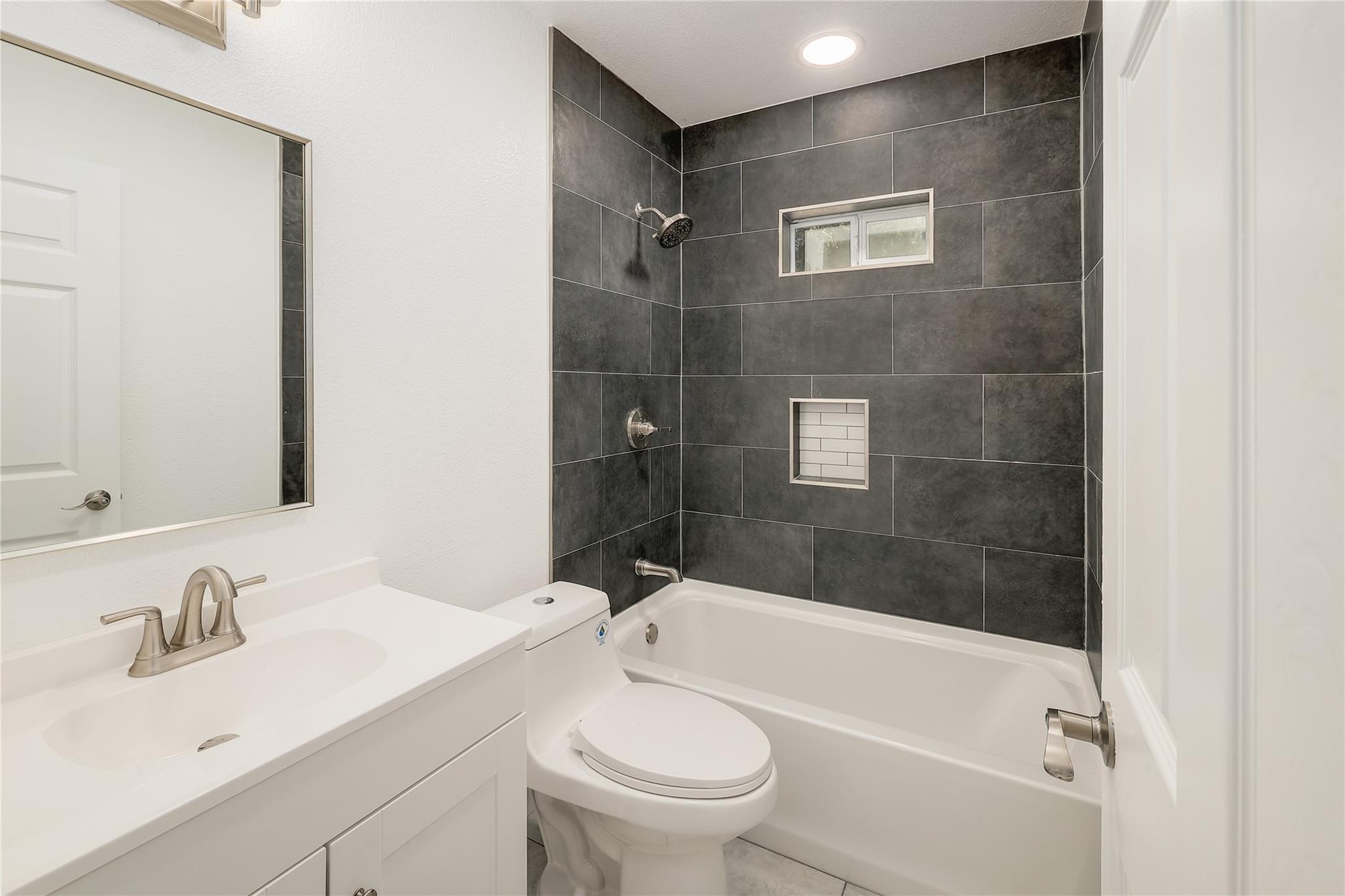 9313 Longvale Dr Property Photo 22