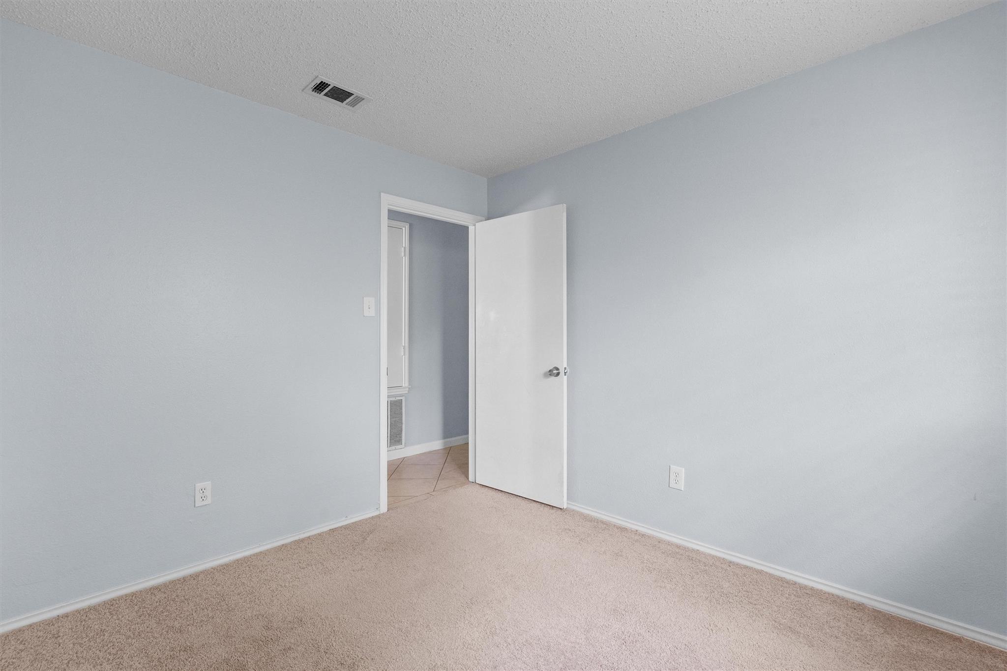 606 David Curry Dr Property Photo 20