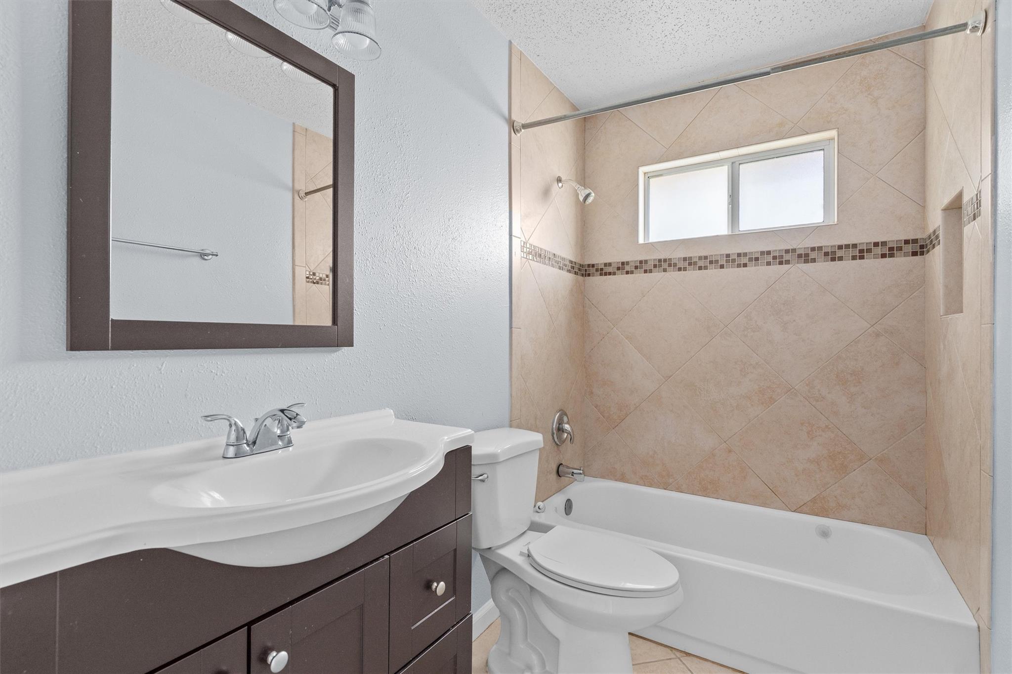 606 David Curry Dr Property Photo 21