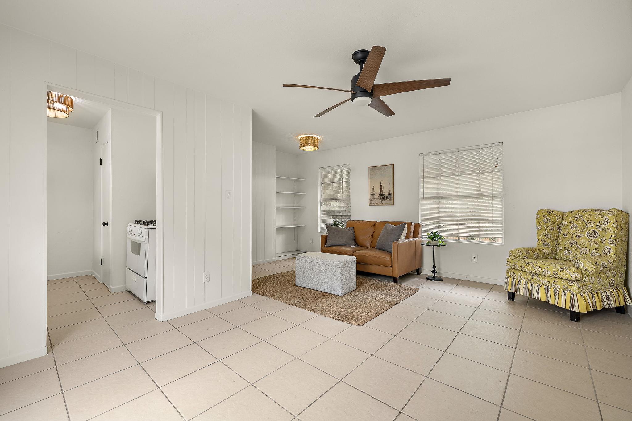 1700 Houston St #203 Property Photo 4