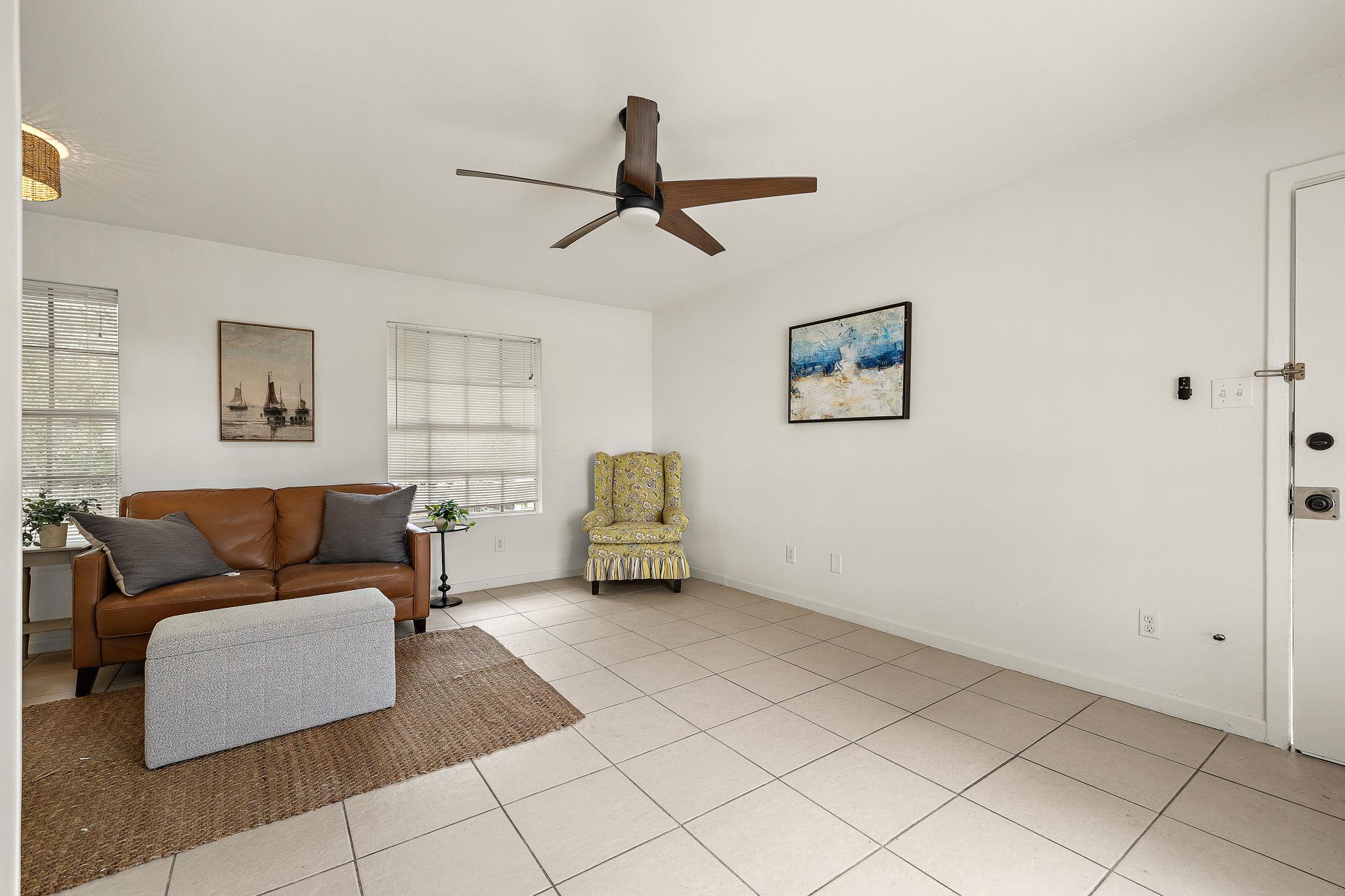 1700 Houston St #203 Property Photo 5