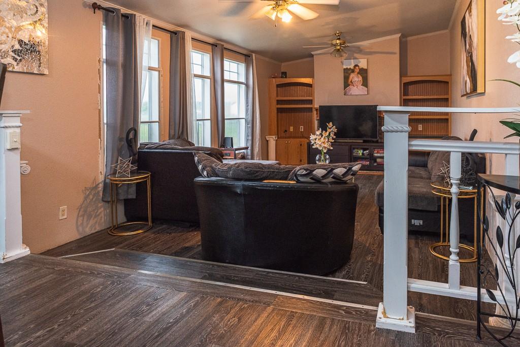 1185 Fm 812 None Property Photo 6