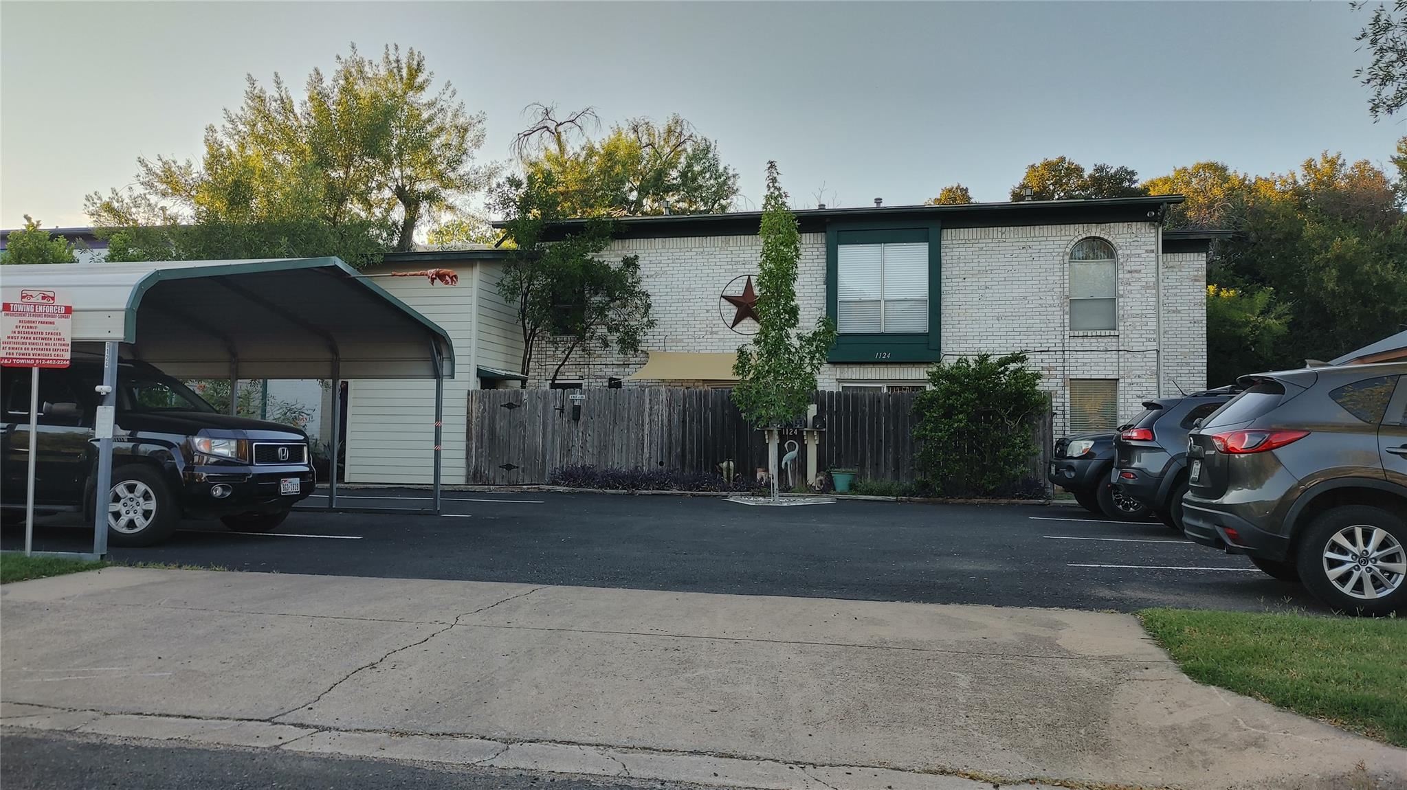 1614060 Property Photo 1