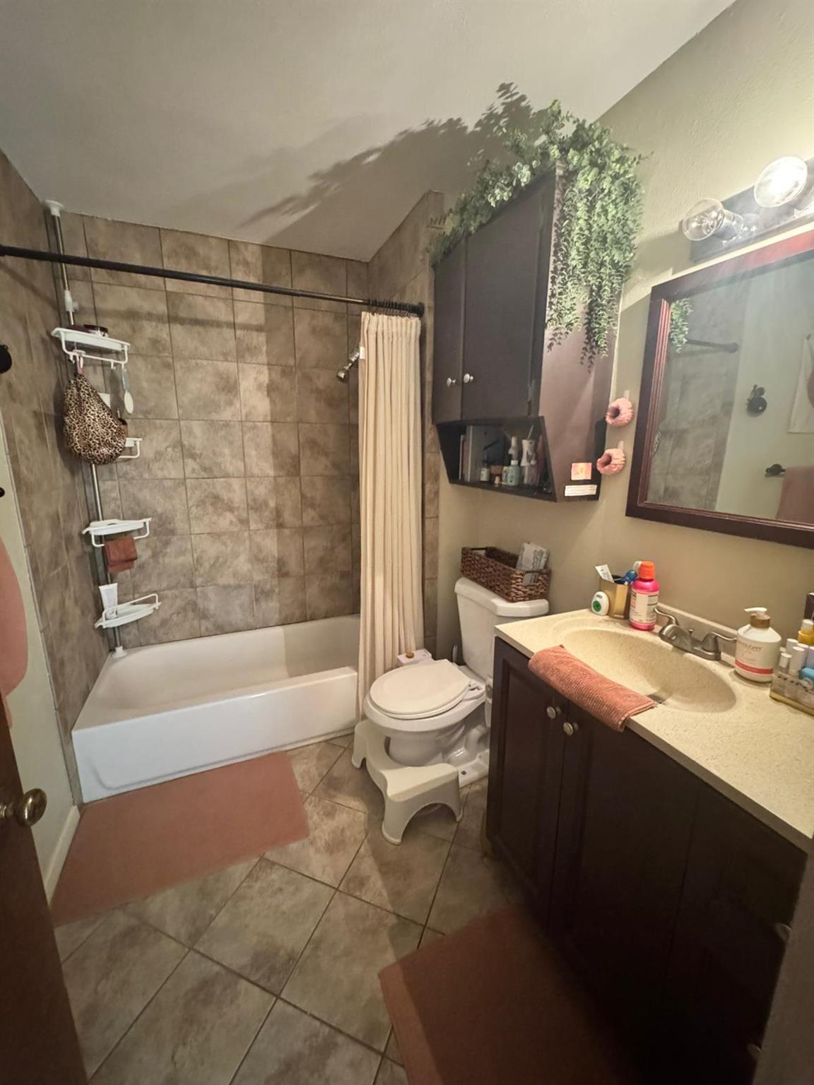 1614060 Property Photo 9