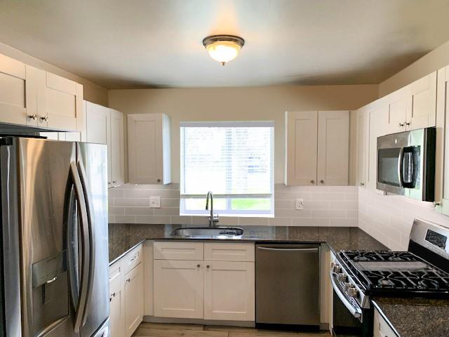 1909 Gracy Farms Ln B Property Photo 7
