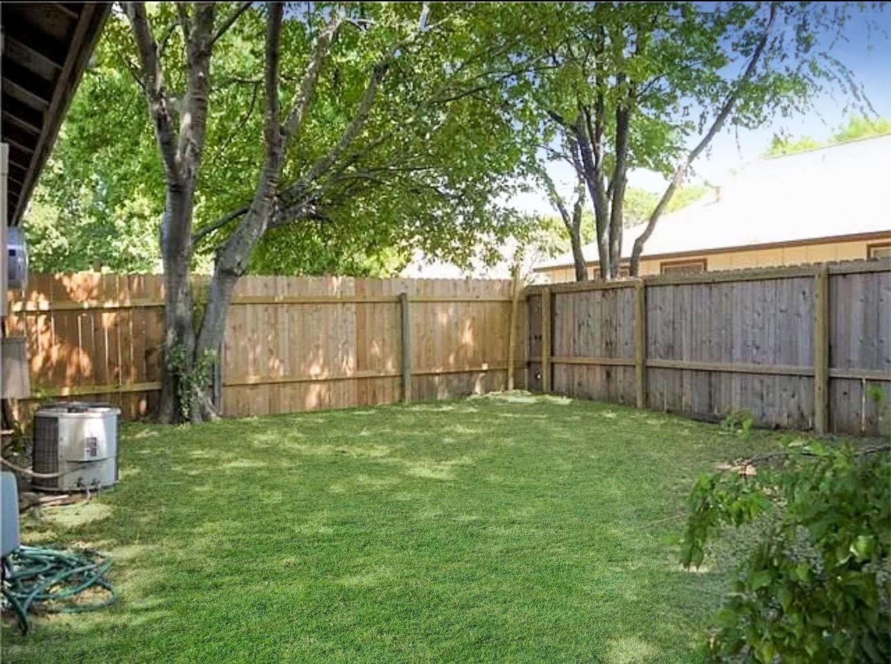 1909 Gracy Farms Ln B Property Photo 10
