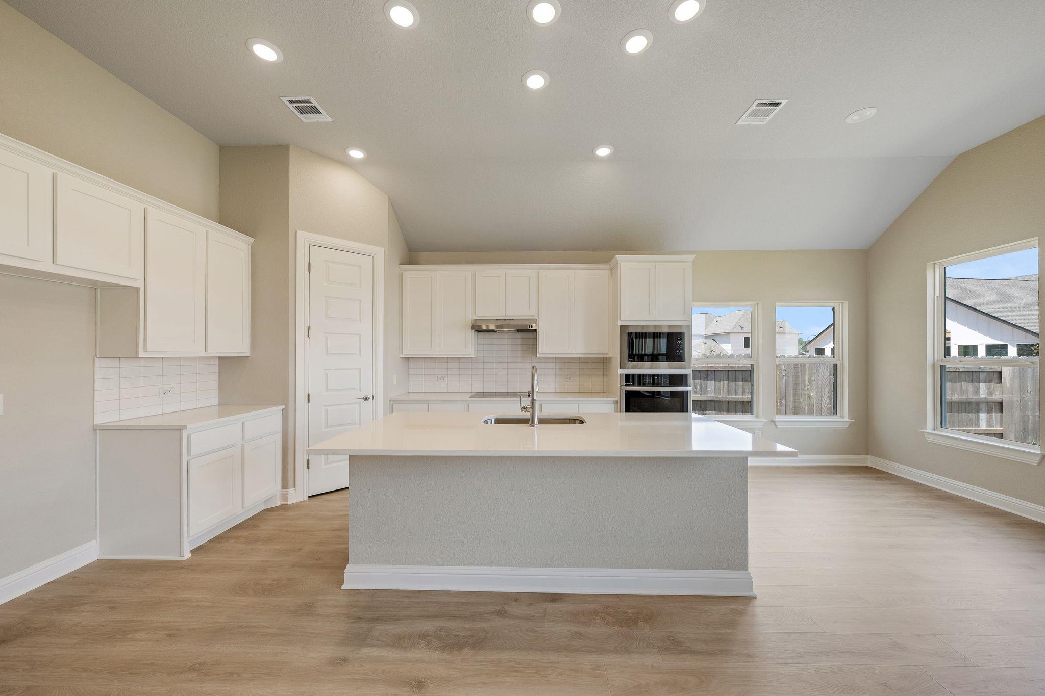 131 Estate Hills Dr Property Photo 9