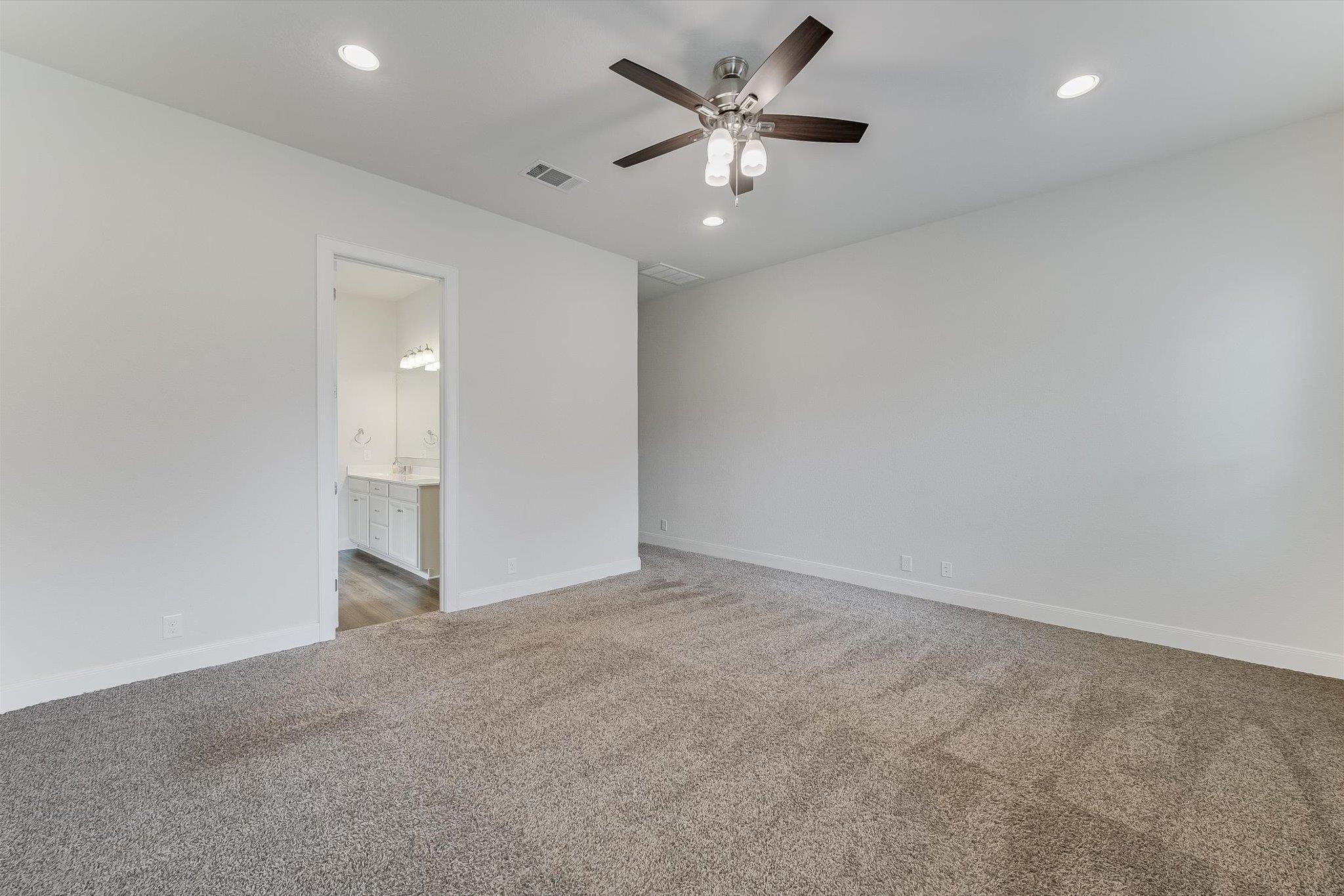 230 Sigel Ave Property Photo 12