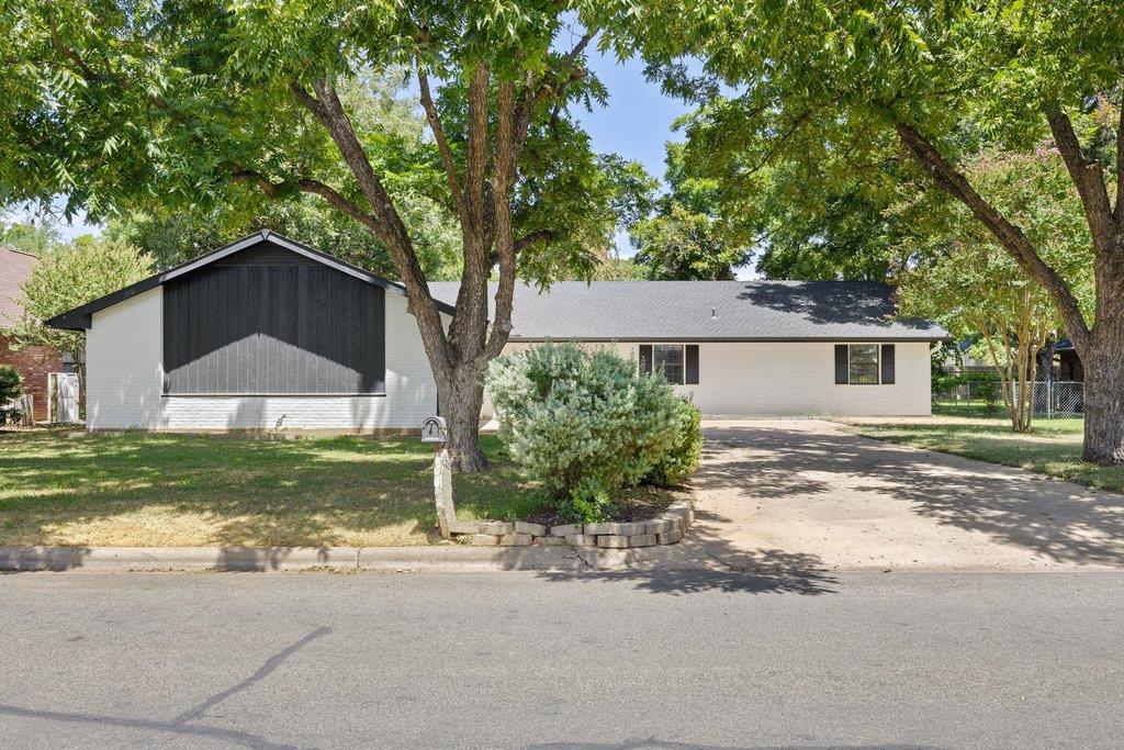 336 Columbine St Property Photo 1