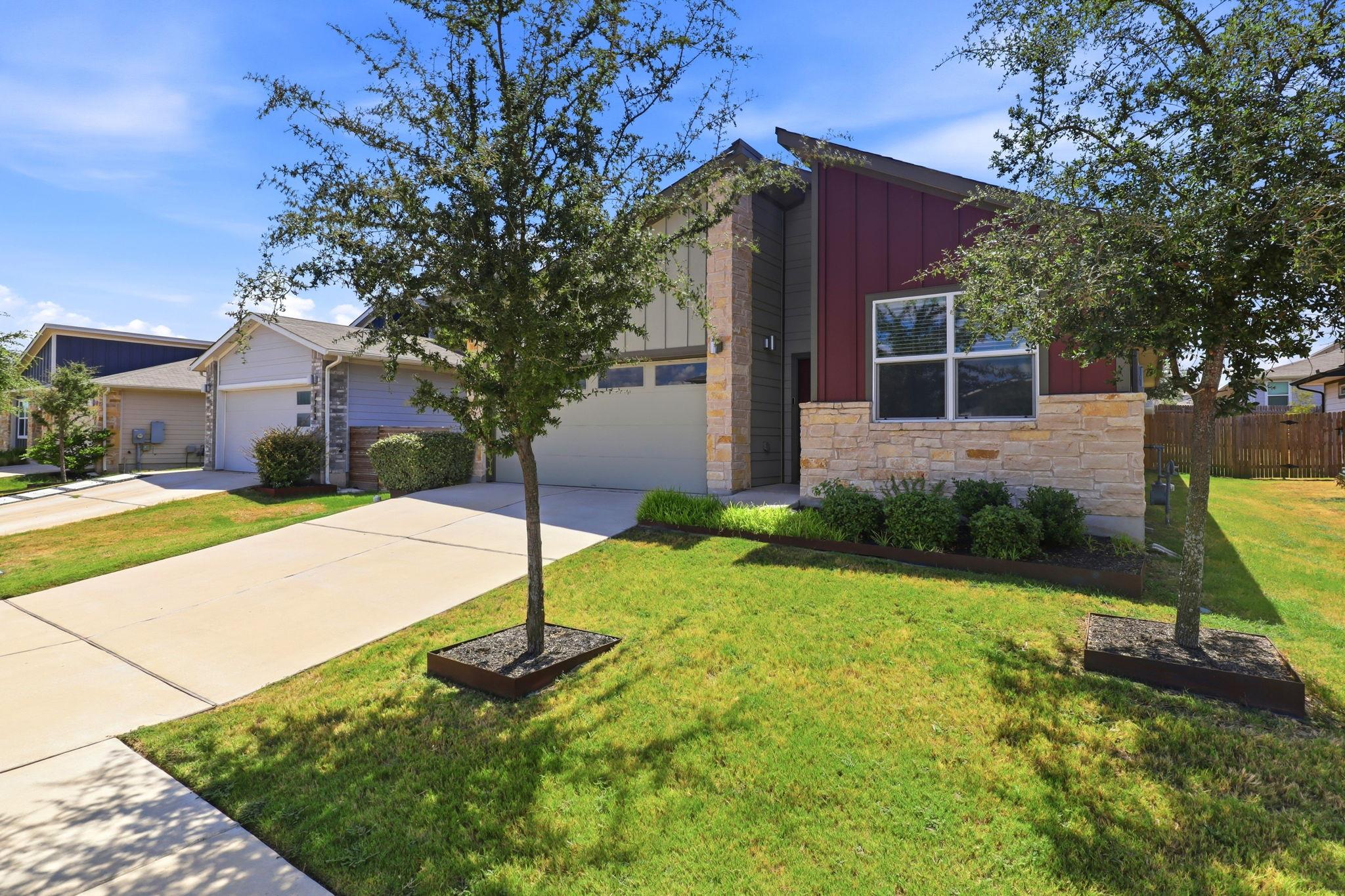 7709 Linnie Ln Property Photo 1