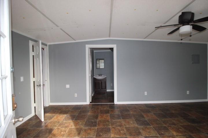 1102 W Sunset St Property Photo 2