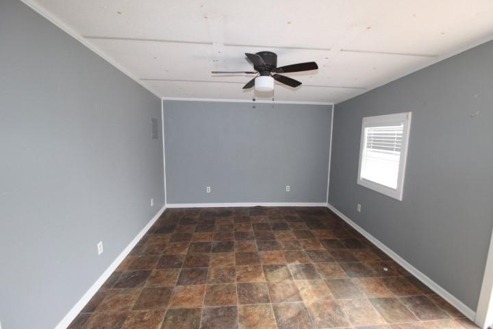1102 W Sunset St Property Photo 8