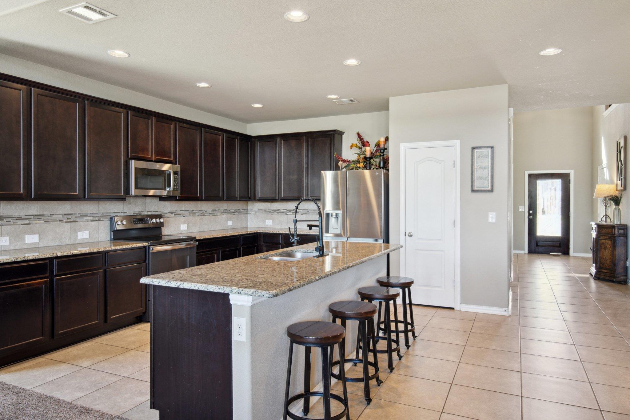1010 Papaya Cv Property Photo 12