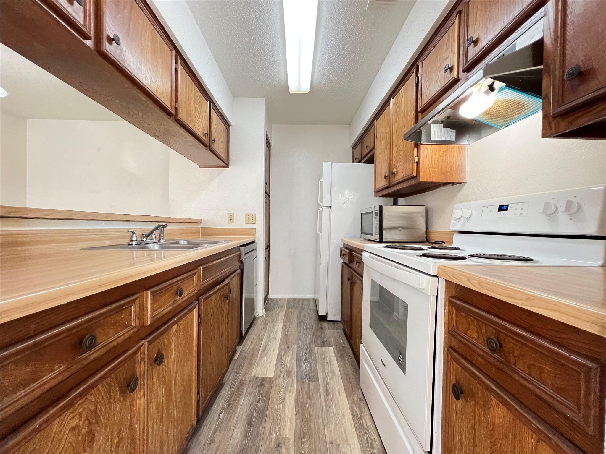10616 Mellow Meadows Dr #27a Property Photo 6