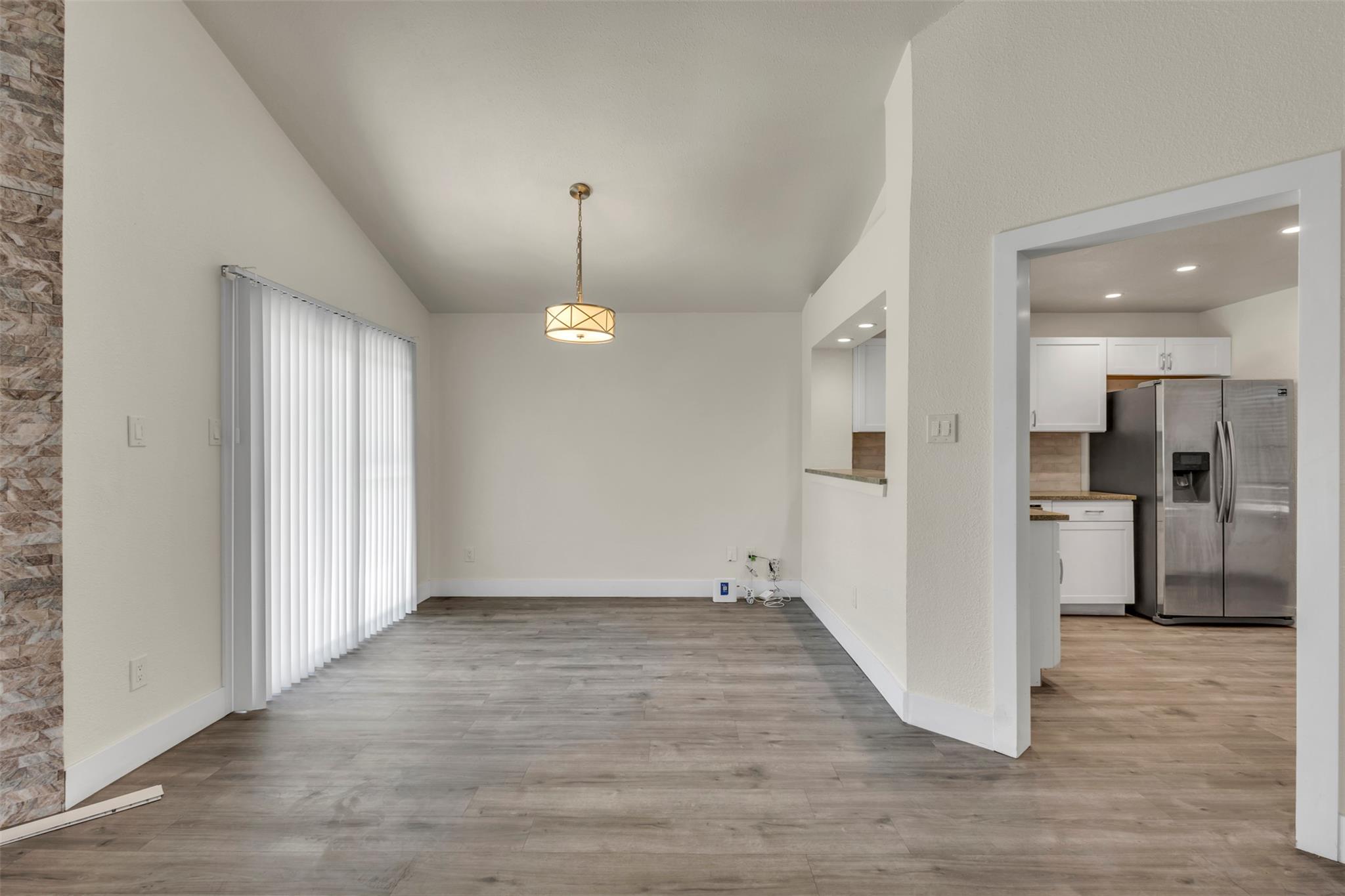 12312 Yarmont Way Property Photo 4