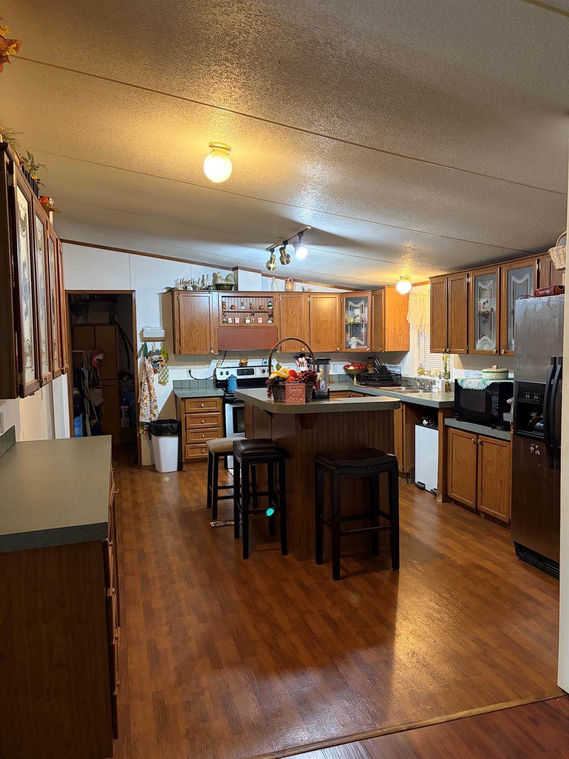 1624162 Property Photo 5
